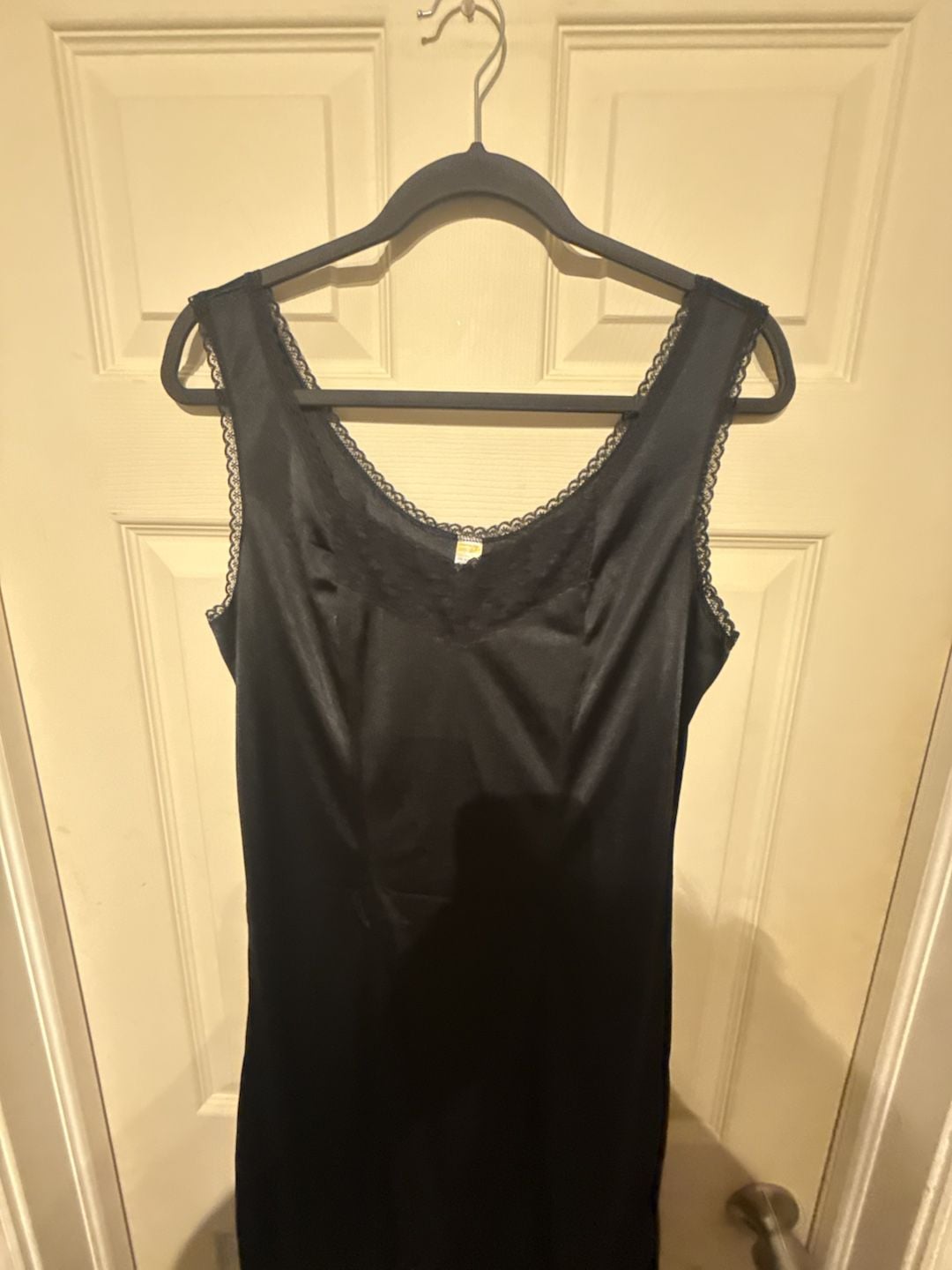 Heavenly Secrets Full Slip Size M/34 Black Nylon Lace Trim 4