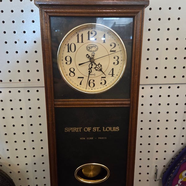 Spirit Of St. Louis Wooden Wall Clock Quartz New York Paris