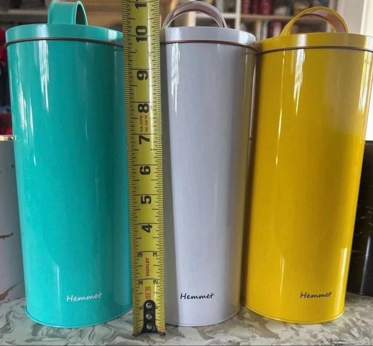 Hemmet Skinny Metal Canisters with Lids—3 different colors. New. Each box contains 25 canisters in the same color. Please send me a message with your desired color. 14