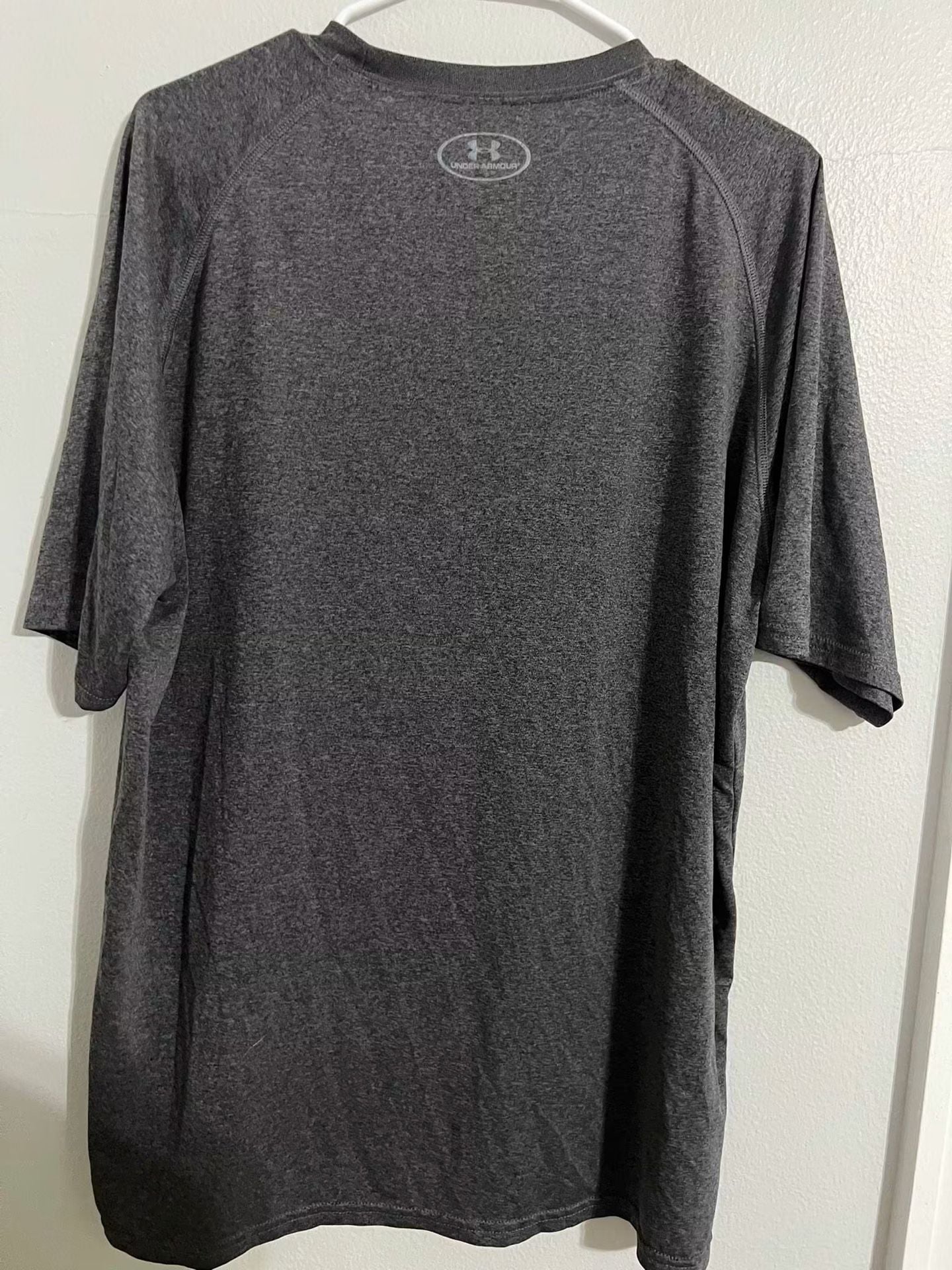 Under Armour UHCL T-Shirt Size XL Gray Short Sleeve Athletic Tee 5