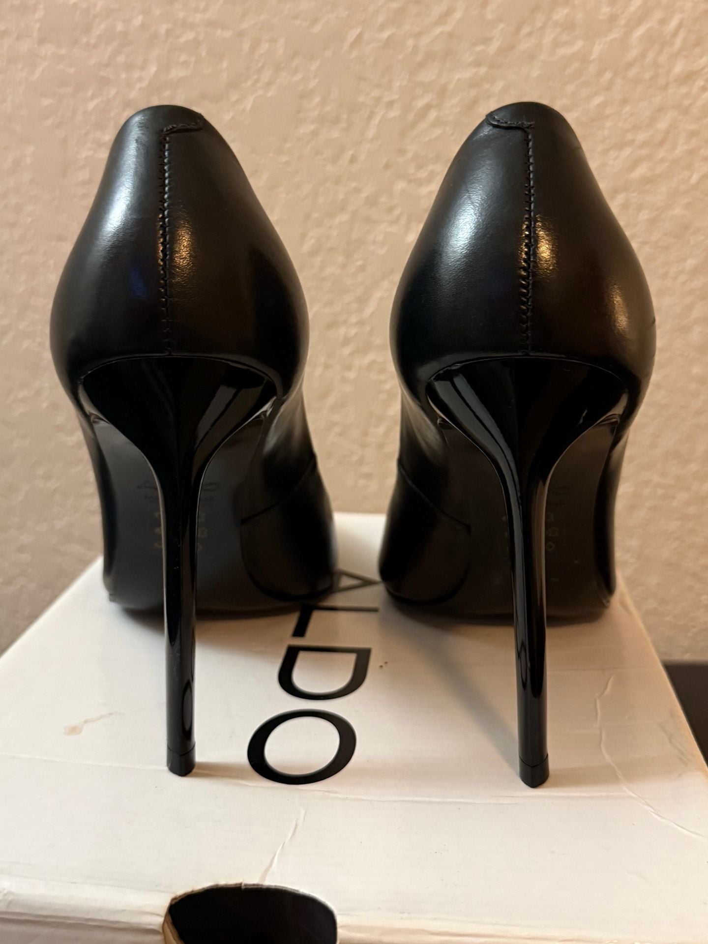 Aldo Completa Size 7 Black Stiletto Pumps 7