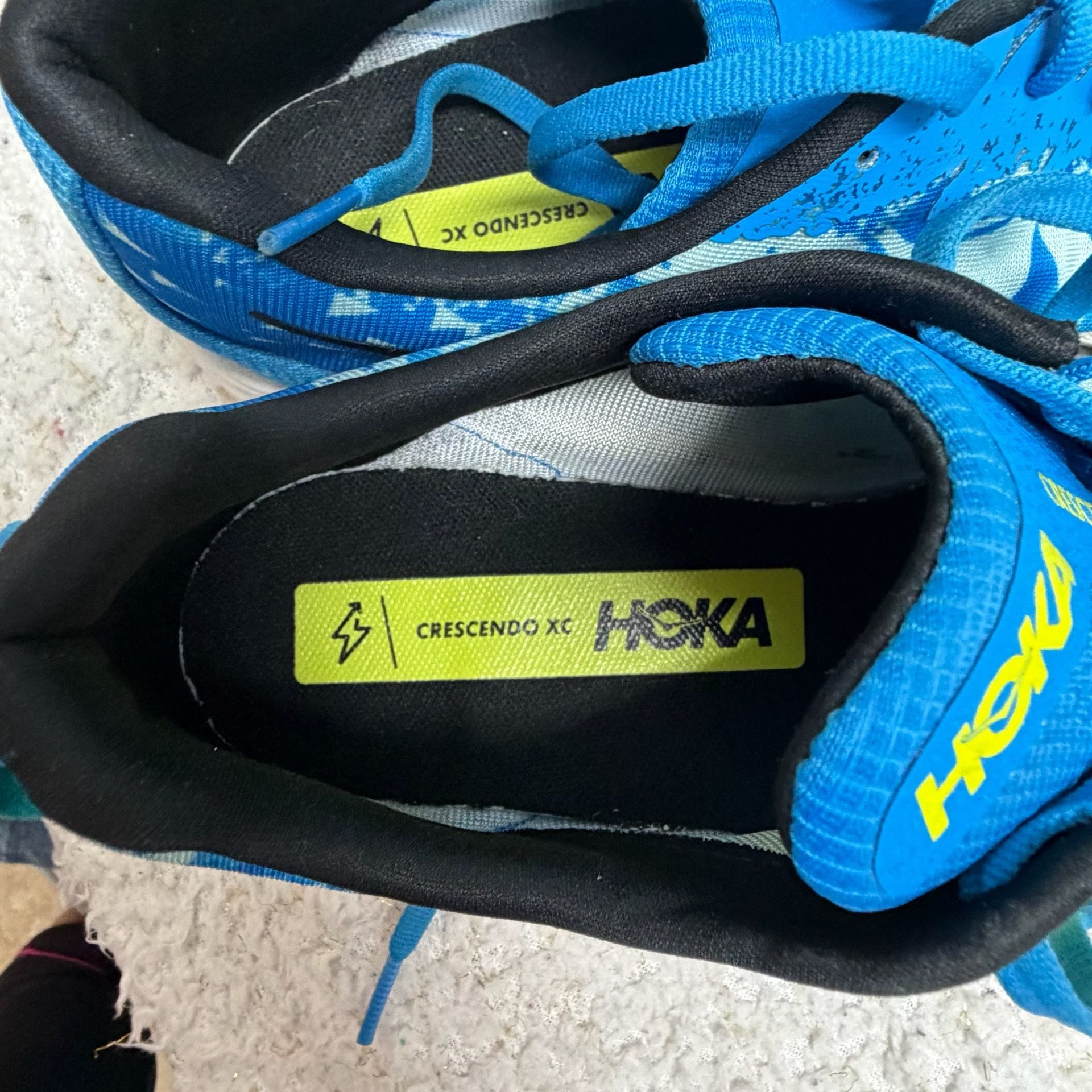 Hoka Crescendo XC Mens Size 10.5 Blue Cross Country Racing Spikes Womens Size 12 10