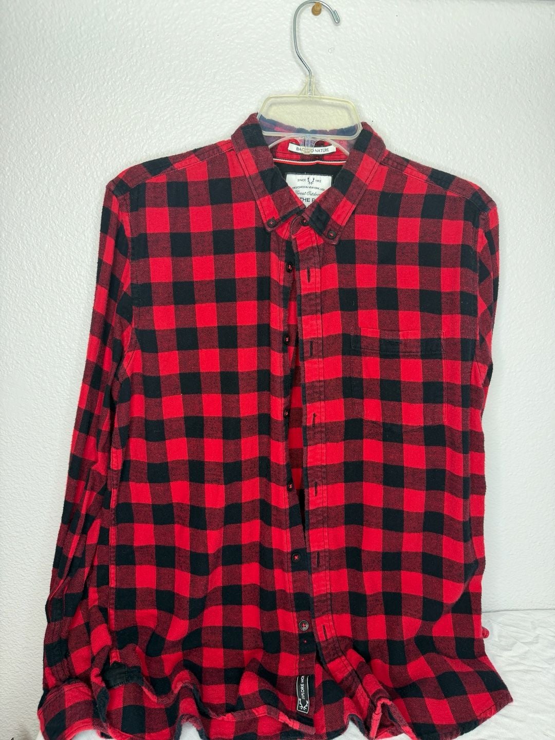On The Road Buffalo Plaid Flannel Shirt Size USA M Red Black Slim Fit 2