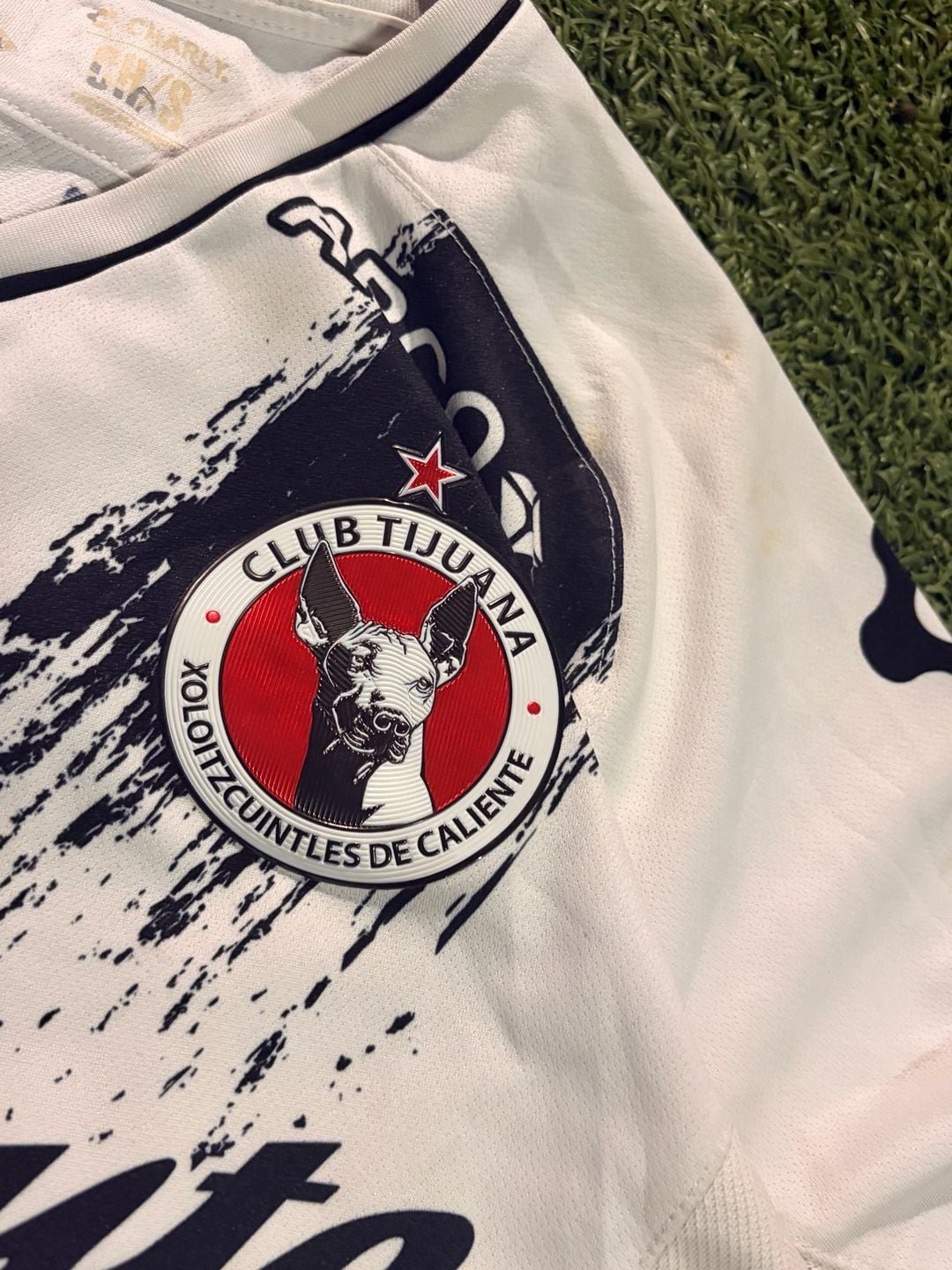 Charly Club Tijuana Away Soccer Jersey Size CH/S White Black 4