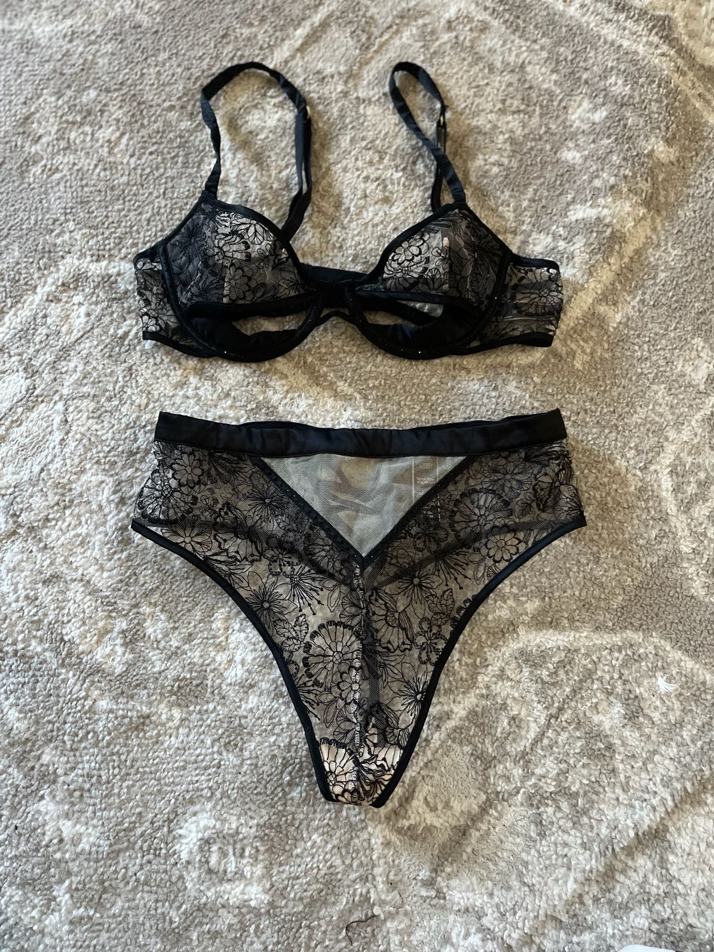 Victoria's Secret Demi Bra Size 34B Black Floral Lace set 1