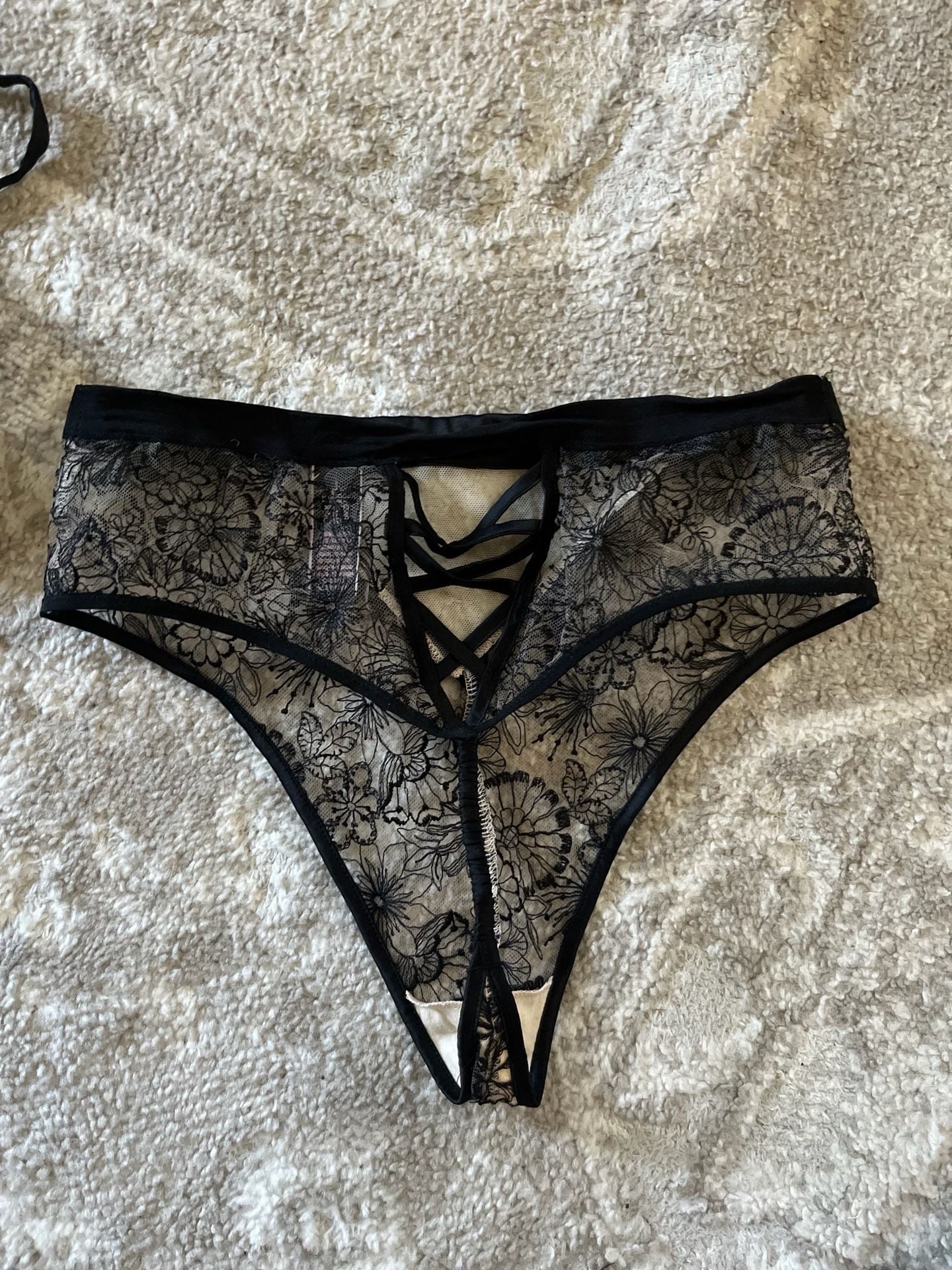 Victoria's Secret Demi Bra Size 34B Black Floral Lace set 4