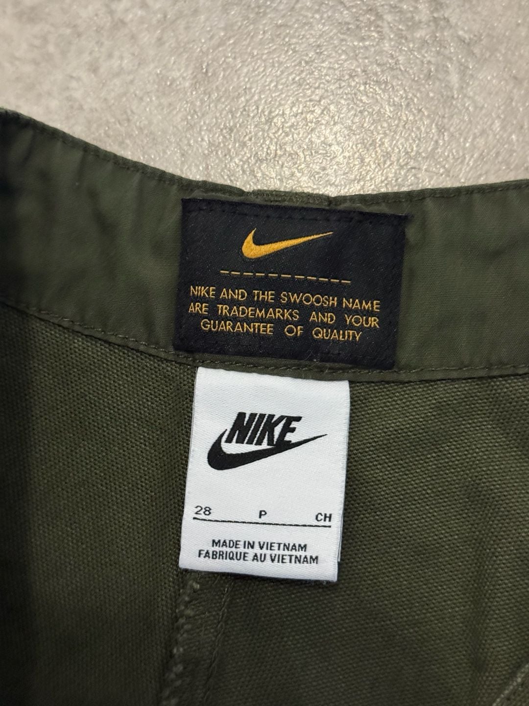 Nike Life Woven Cargo Shorts Size 28 Olive Green 4
