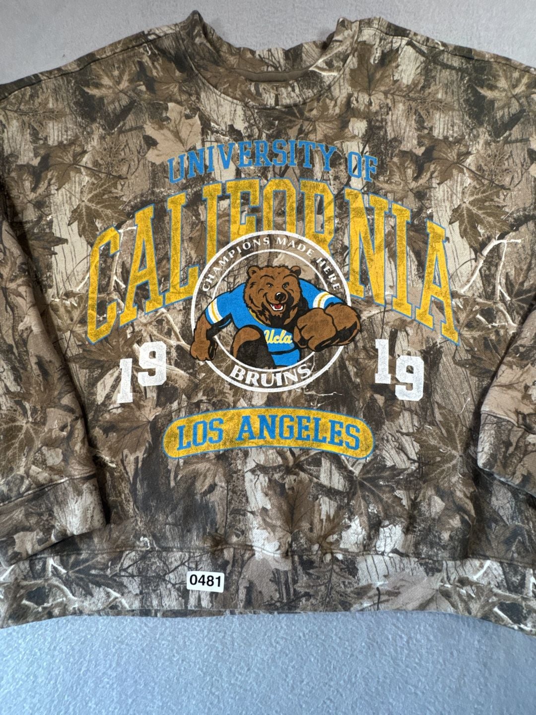 Hollister UCLA Bruins Crewneck Sweatshirt XL Camo Boxy Fit 4