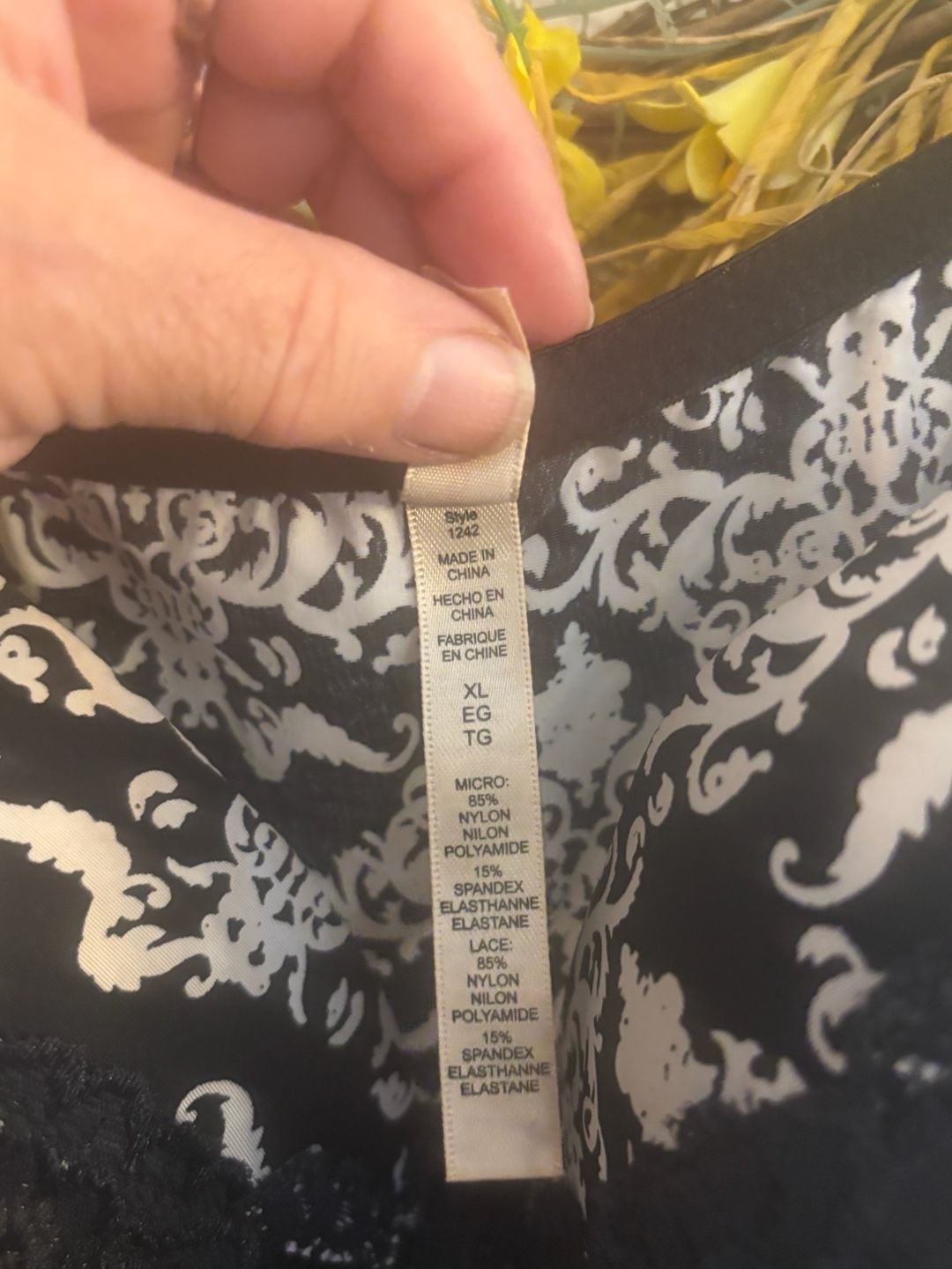 Rhonda Shear Nightgown Style 1242 Size XL Black White Damask Print Lace 5