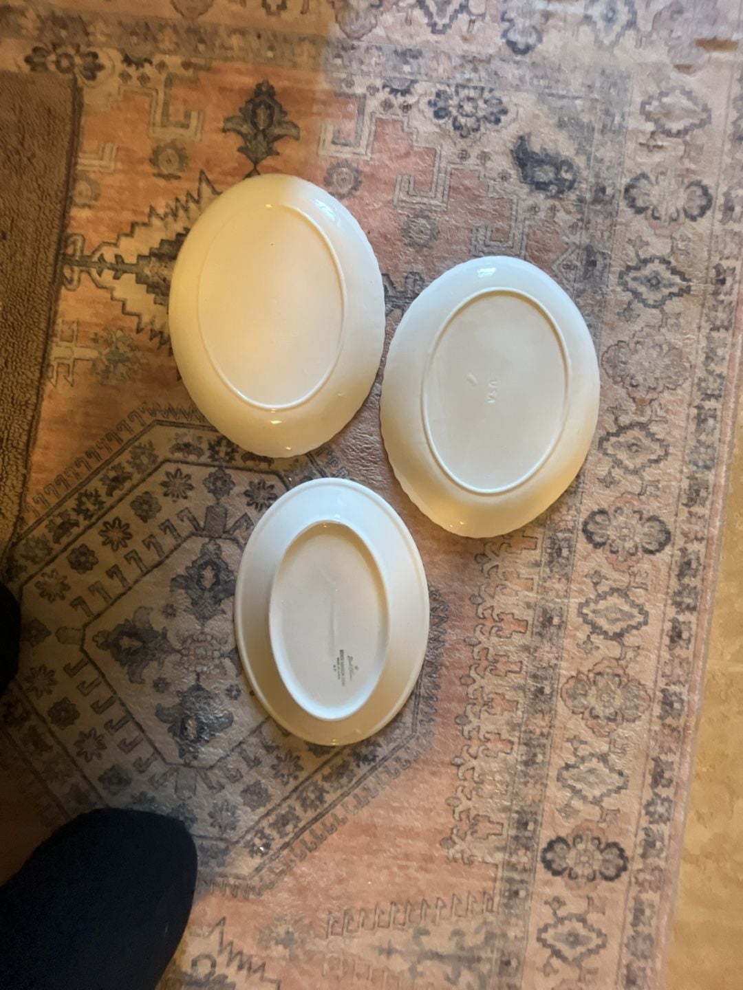 Universal Cambridge Camwood Ivory Bread Plates - Floral Set of 4 - , 2