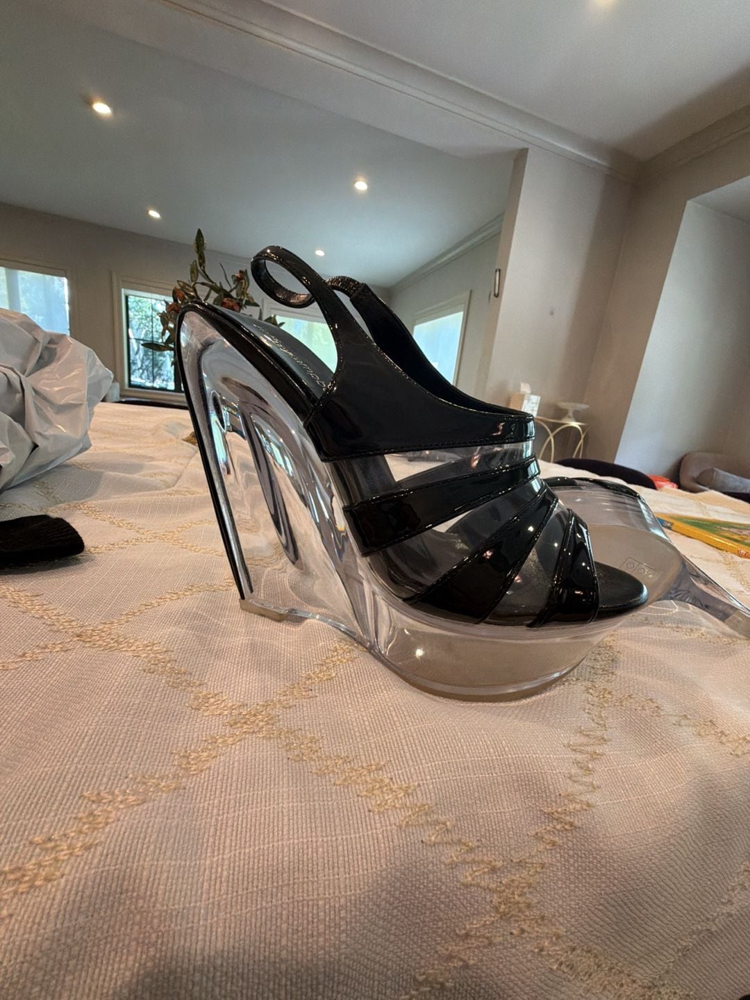 Jeffrey Campbell Slo-Mo Wedge Sandals Size 7.5 Black Clear Patent NEW no box 8