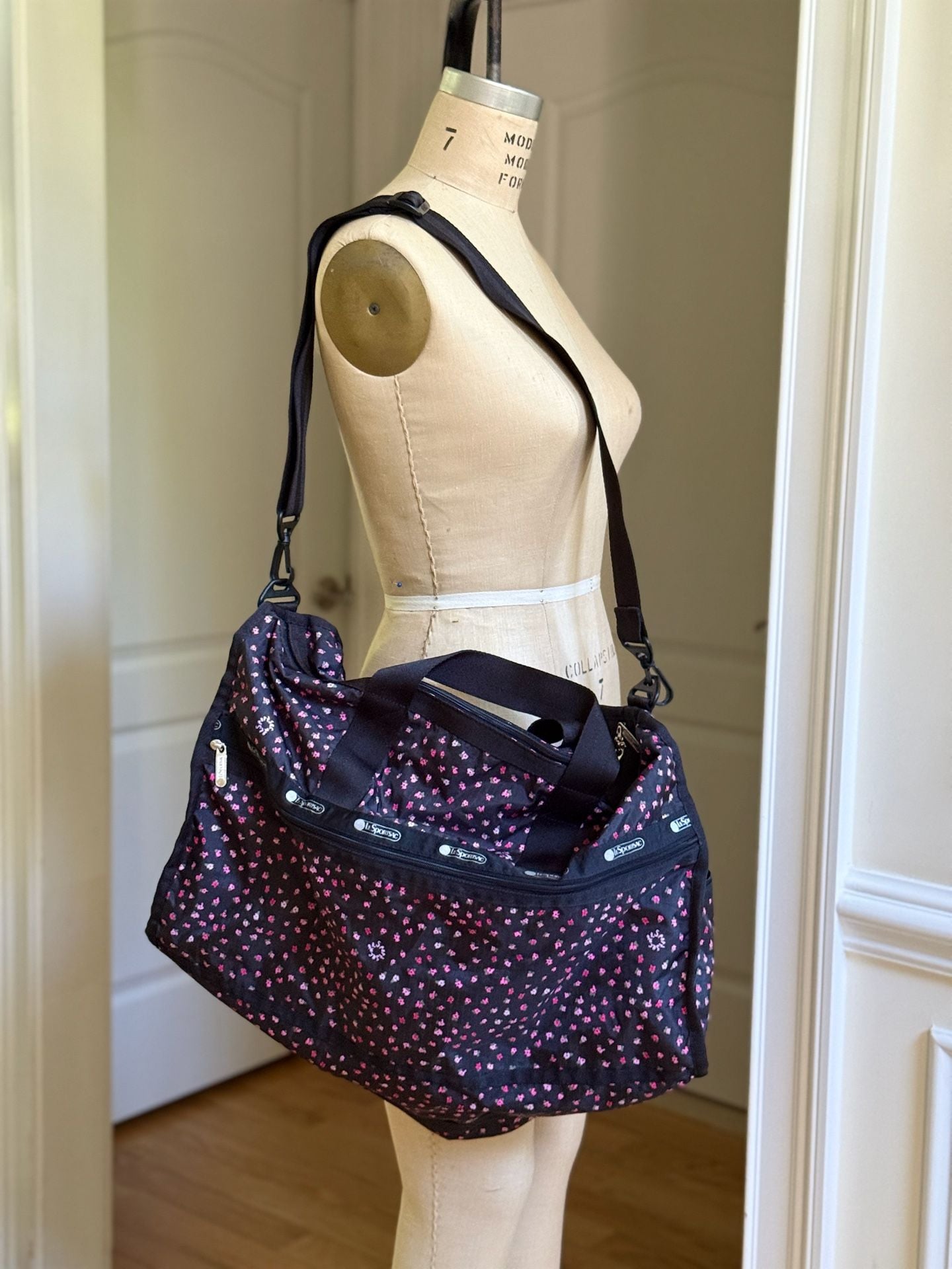 LeSportsac Black Pink Floral Deluxe Large Weekender Travel Duffel Bag 1