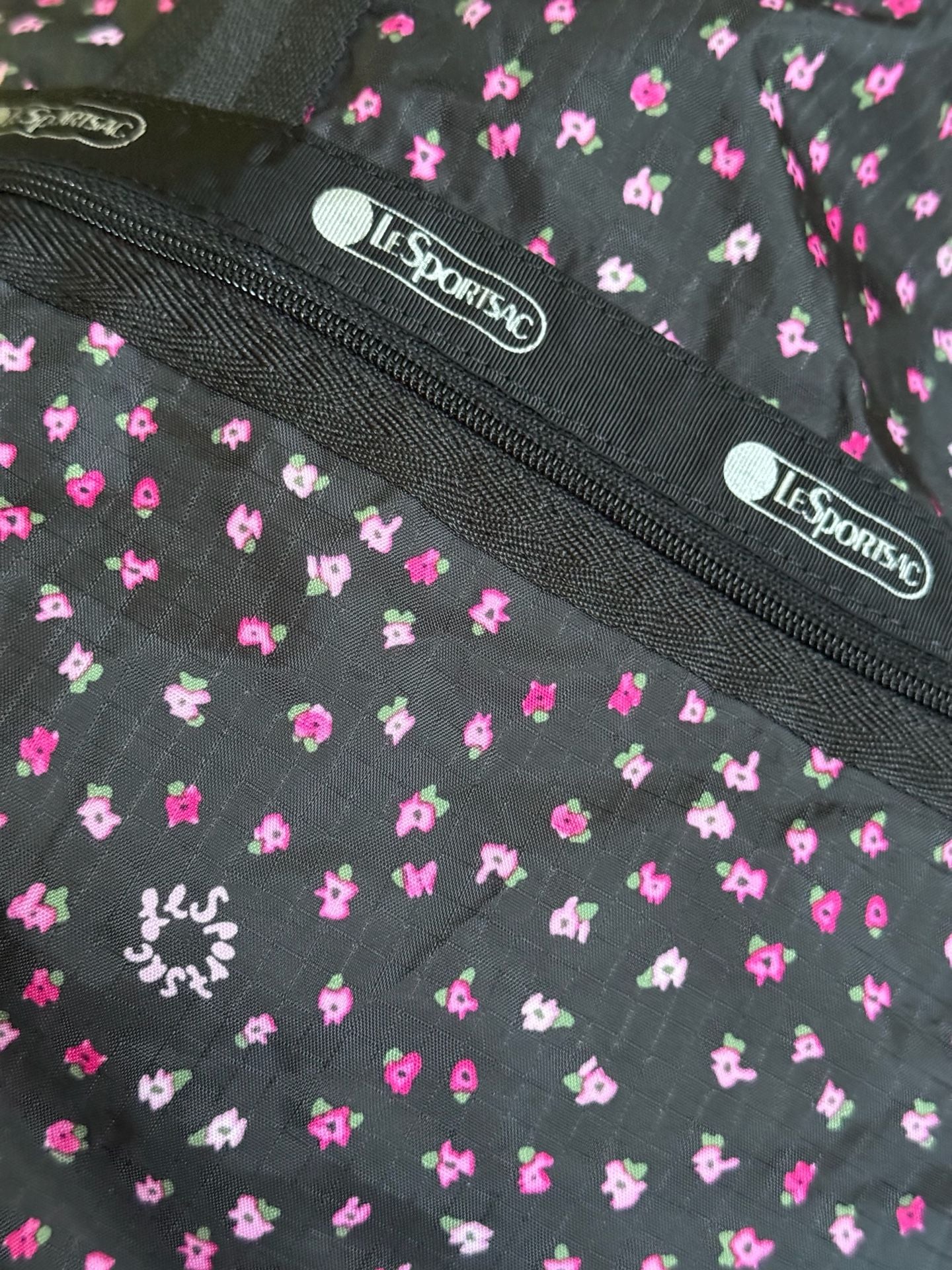 LeSportsac Black Pink Floral Deluxe Large Weekender Travel Duffel Bag 2