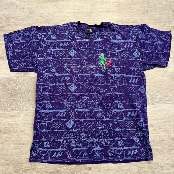 Gecko Hawaii T-Shirt Size XL Purple All Over Print Graphic Surf 90s