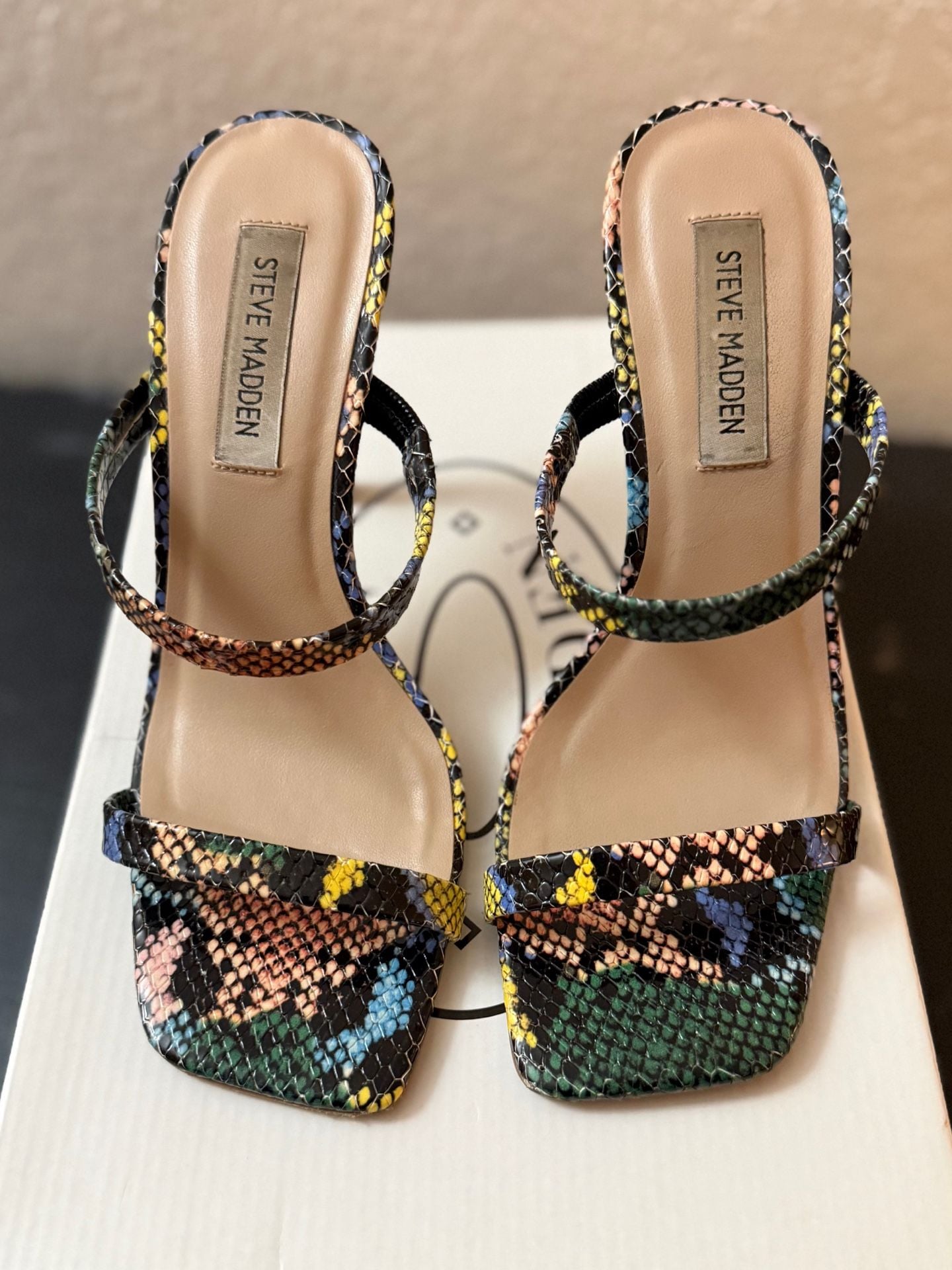 Steve Madden Michelle Heeled Sandal Size 7 Multi Snake Print Square Toe 2