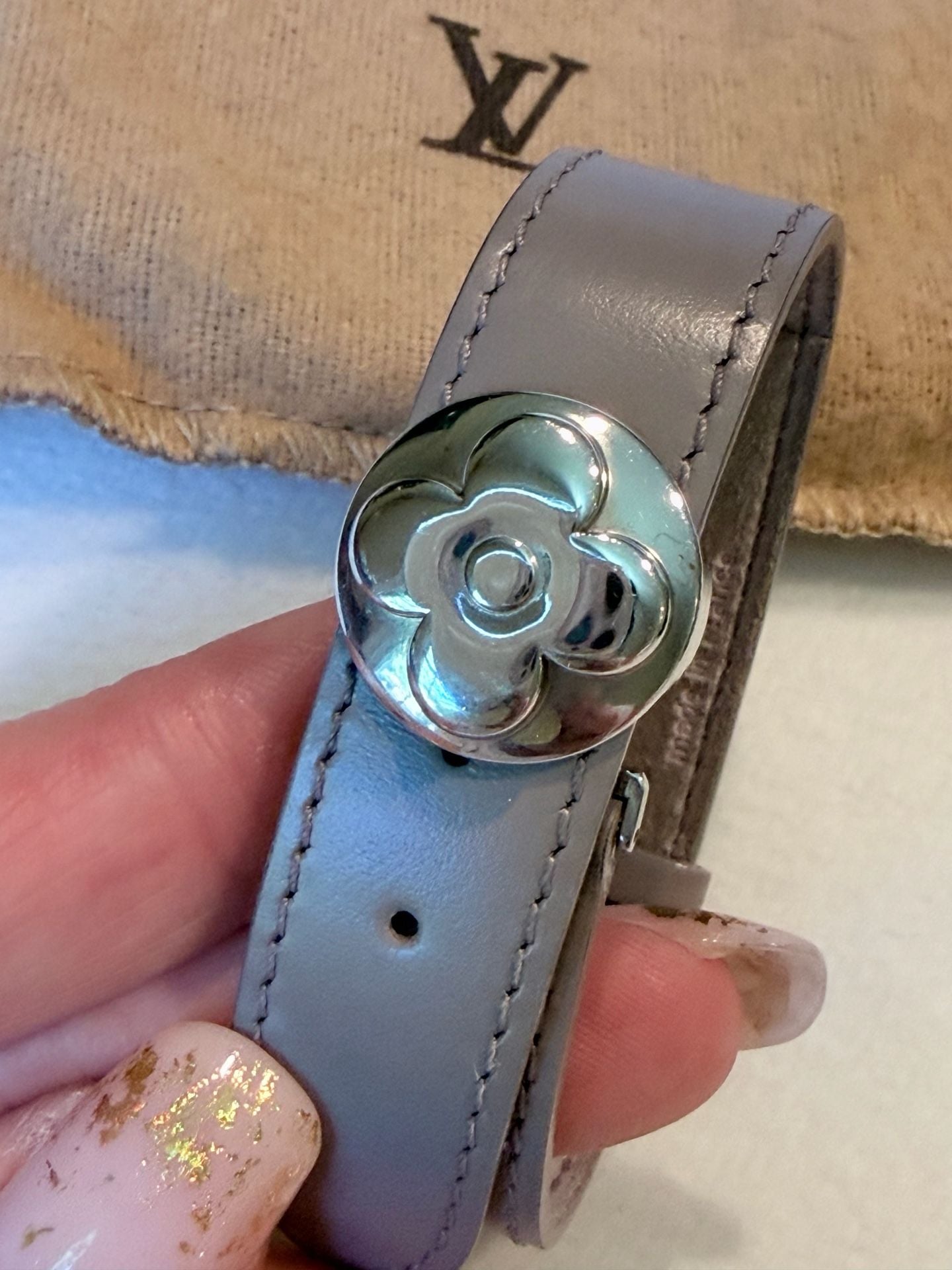 Louis Vuitton Vintage Good Luck Bracelet Lilac Leather Flower 3