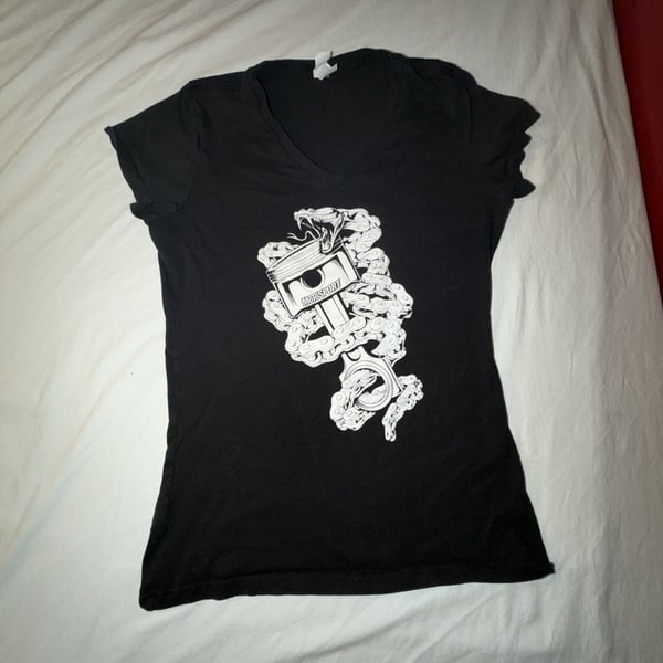 District Made Graphic T-Shirt Size L Black V-Neck Piston Snake