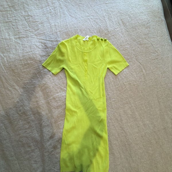 L'Agence Dress Size XS/T Neon Yellow Ribbed Knit Button Shoulder Midi
