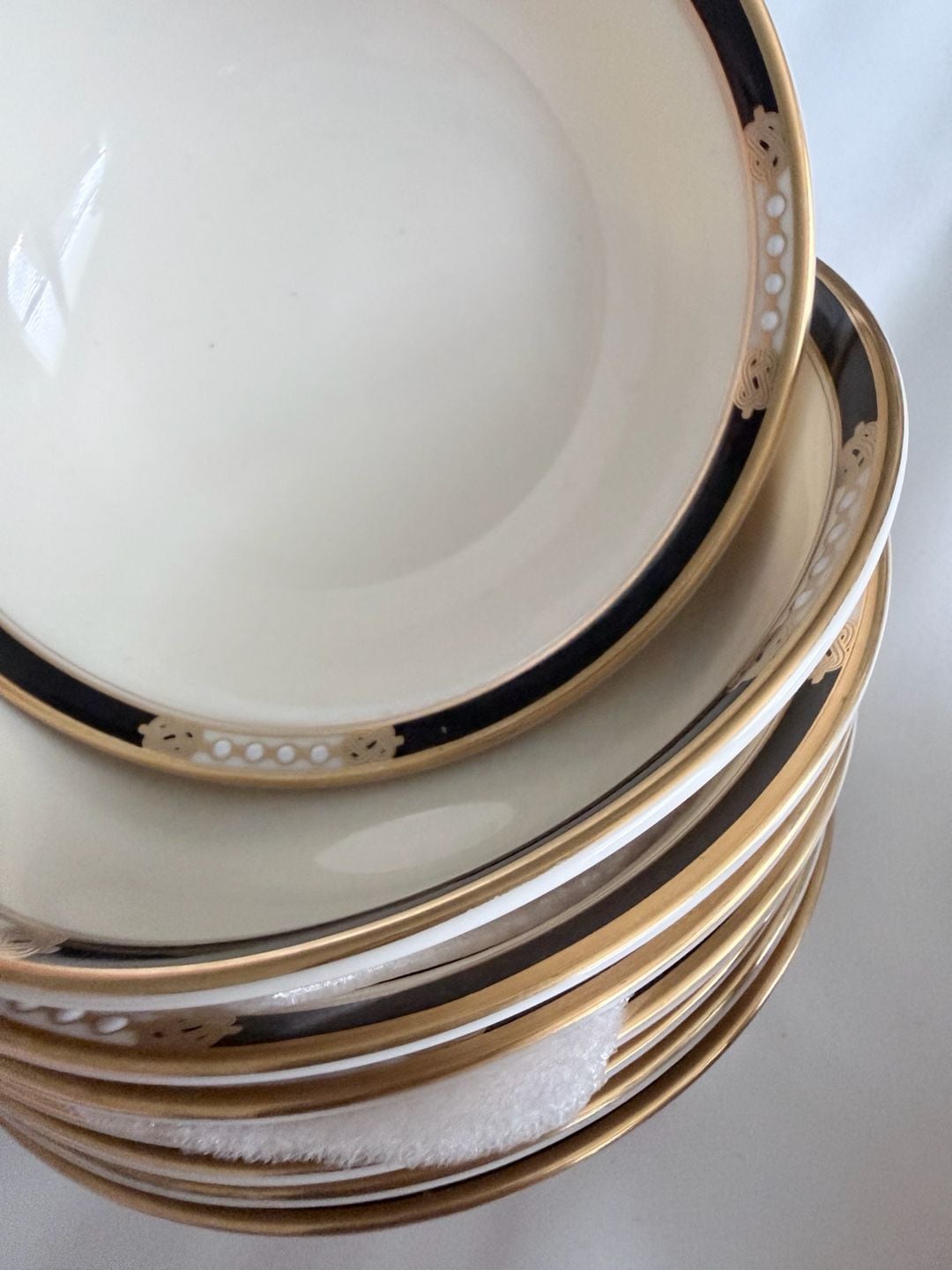 Lenox Hancock Fruit Dessert Sauce Bowl (sold individually)
4
