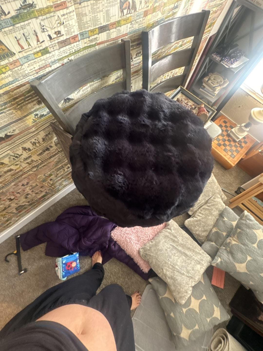 Black Faux Fur Leg rest 3