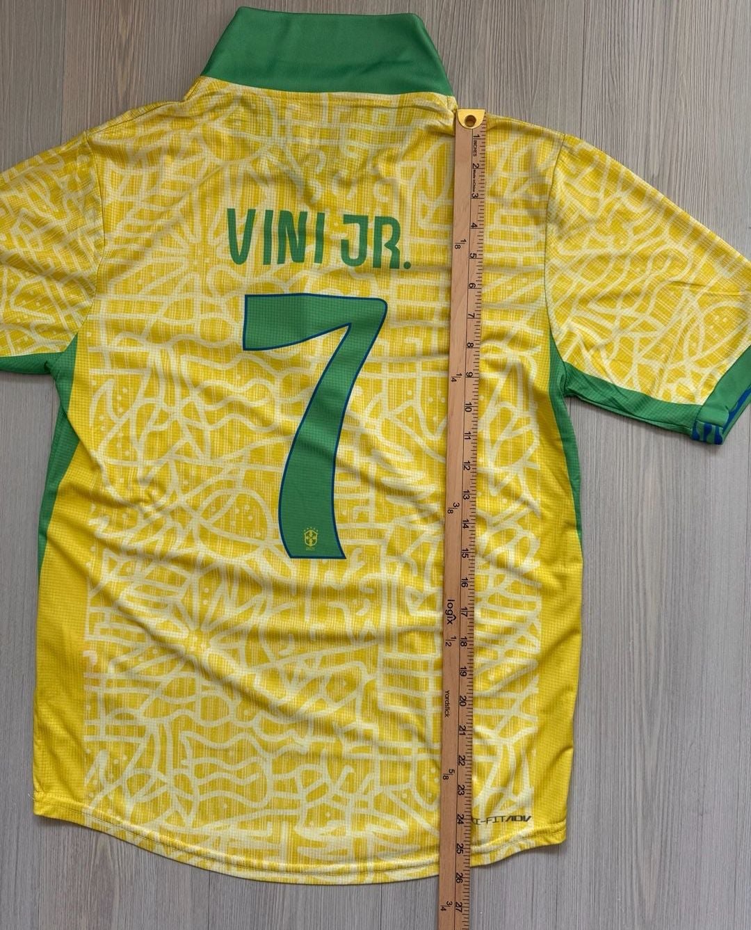 Nike Brazil Home Soccer Jersey Size L Yellow Dri-Fit ADV Vini Jr. #7 12