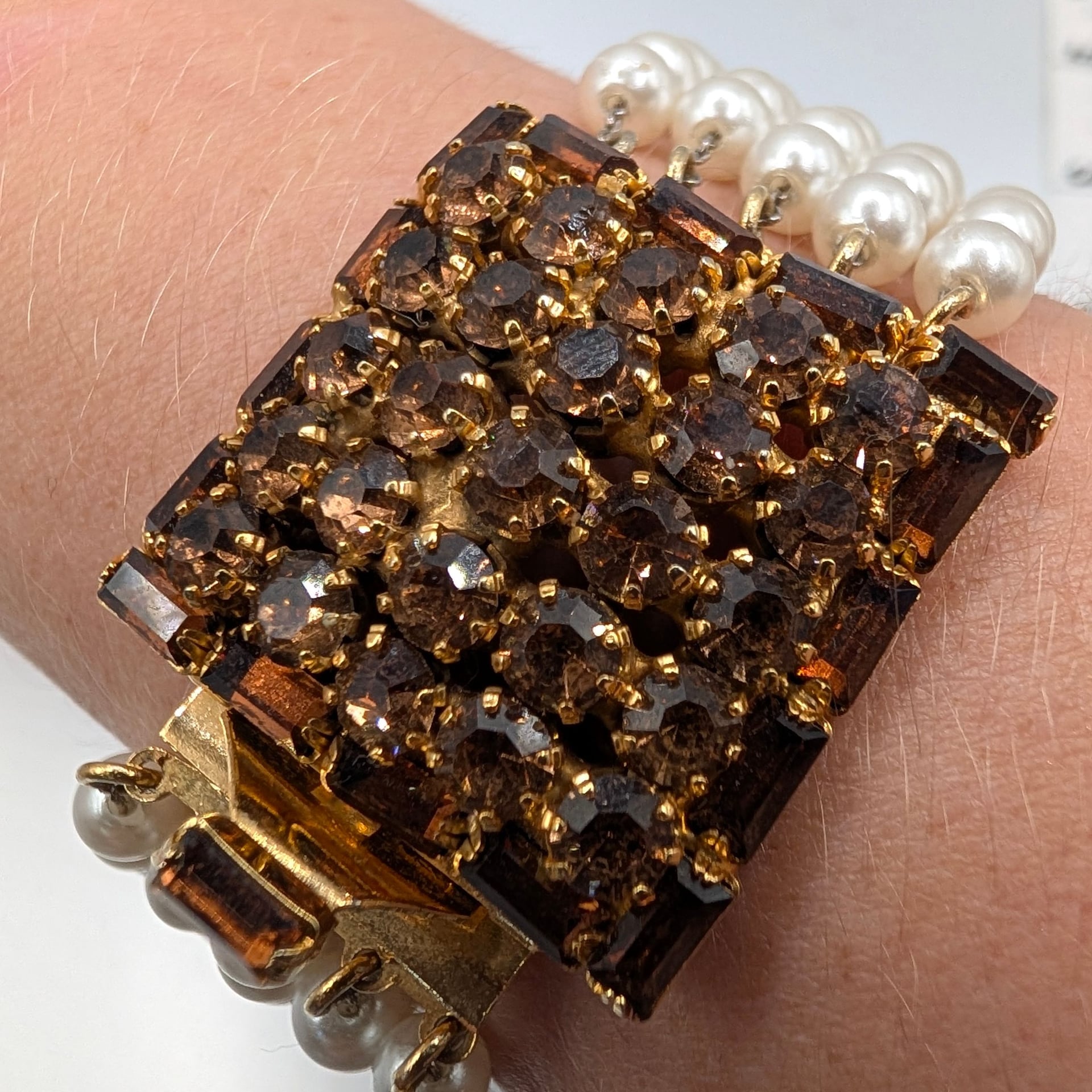 Hobé Multi Strand Pearl And Crystal Bead Bracelet 8