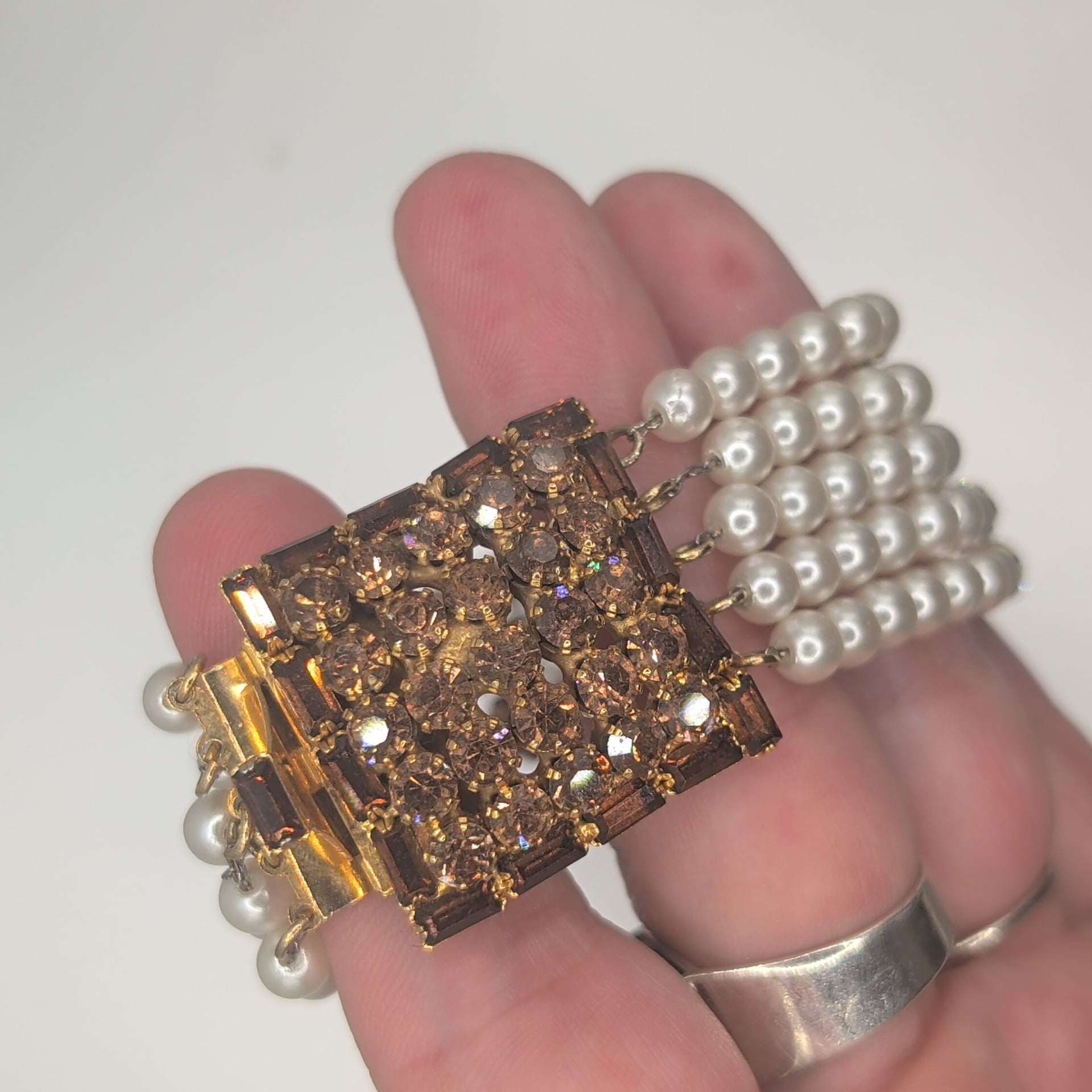 Hobé Multi Strand Pearl And Crystal Bead Bracelet 10