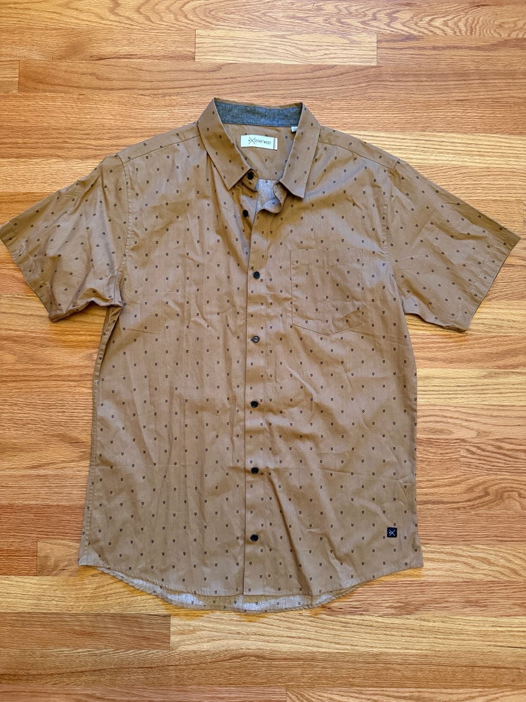Departwest Short Sleeve Button Down Shirt Size L Brown Print 2