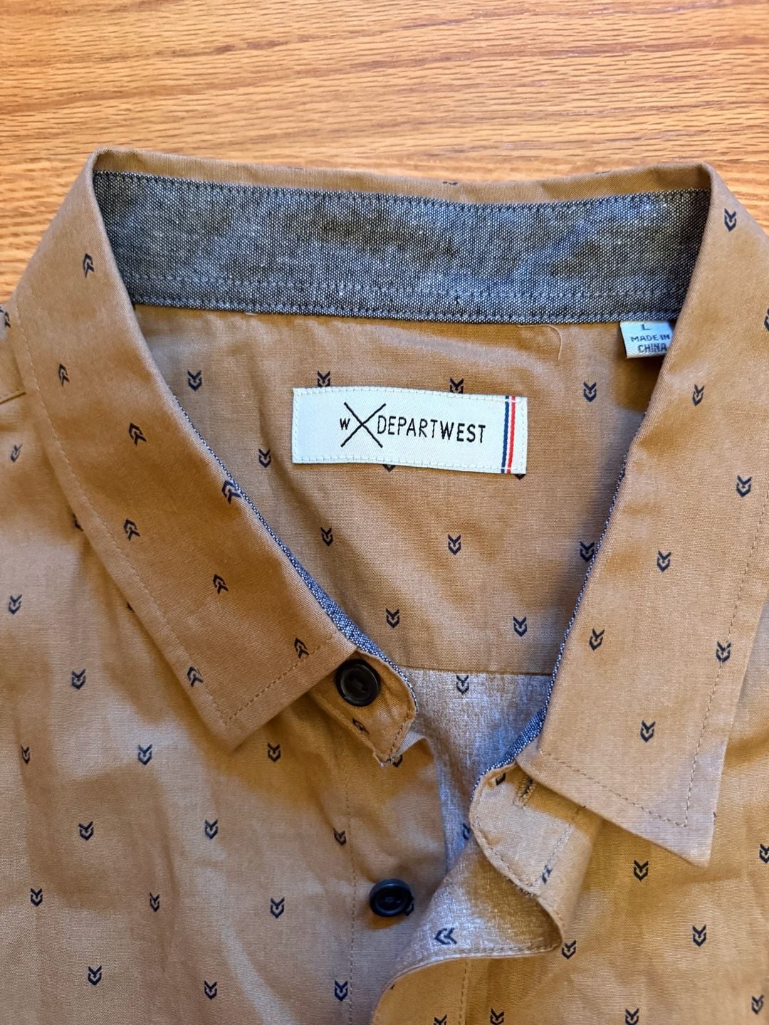 Departwest Short Sleeve Button Down Shirt Size L Brown Print 3