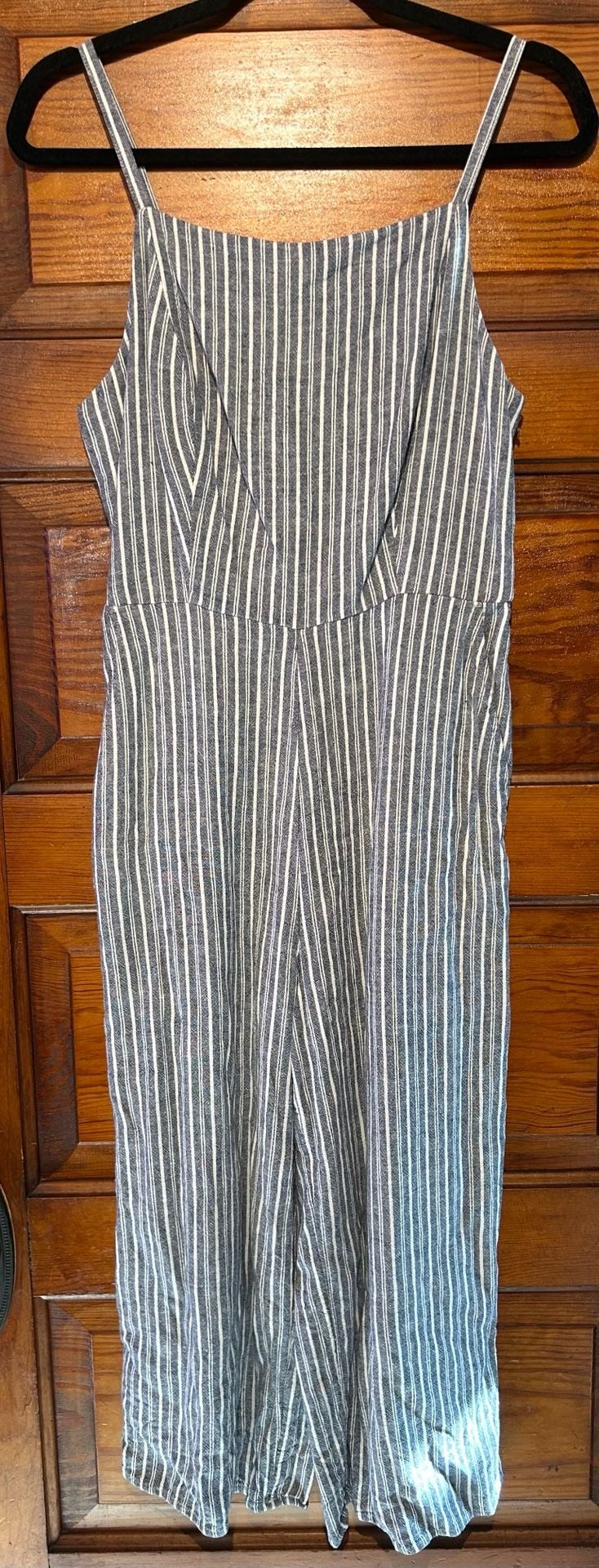 Old Navy Jumpsuit Size M Blue White Striped Linen Blend Smocked 2