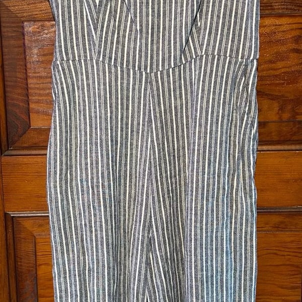Old Navy Jumpsuit Size M Blue White Striped Linen Blend Smocked
