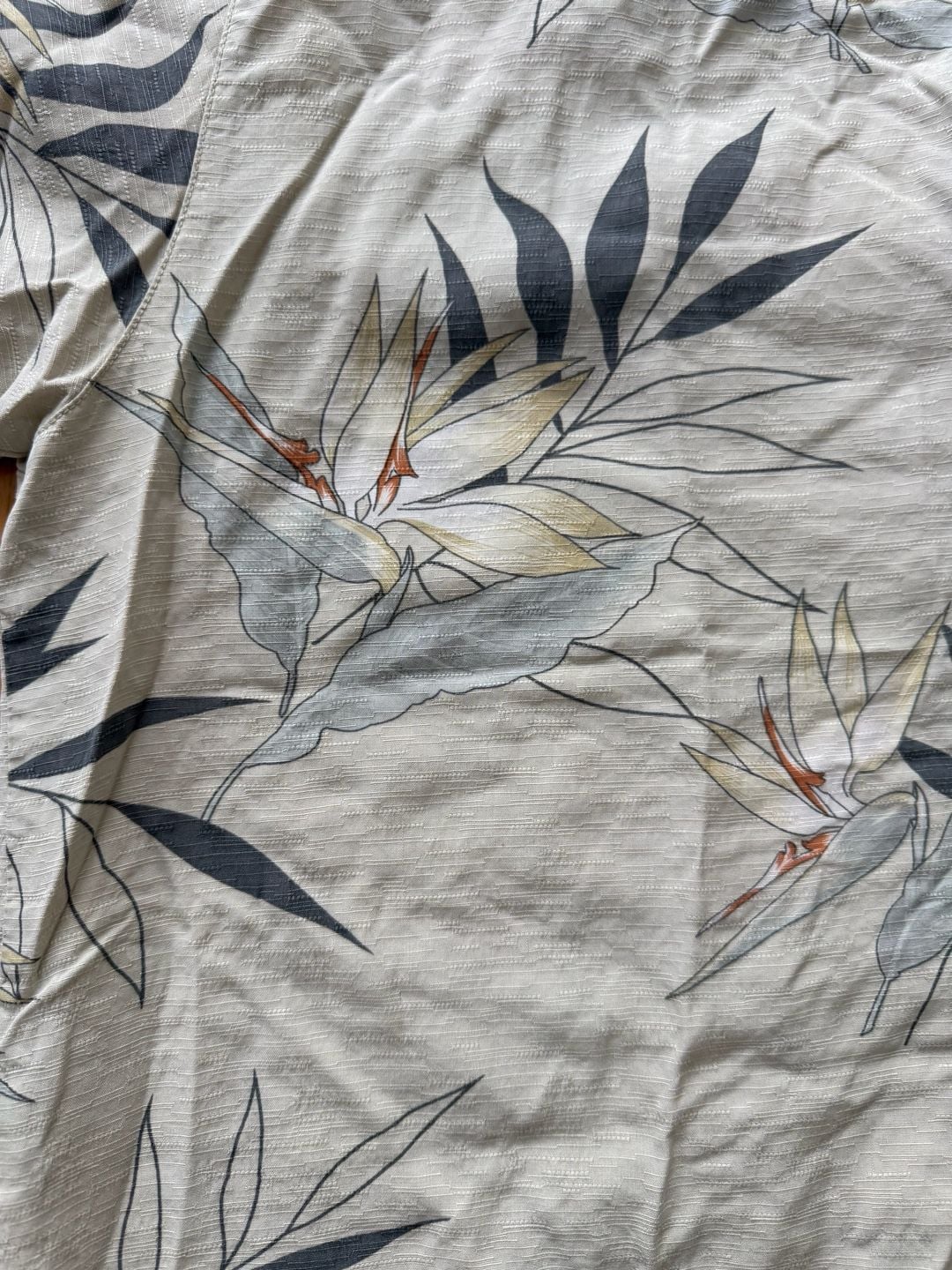 Tommy Bahama Silk Hawaiian Aloha Shirt Size L Gray Bird of Paradise 7
