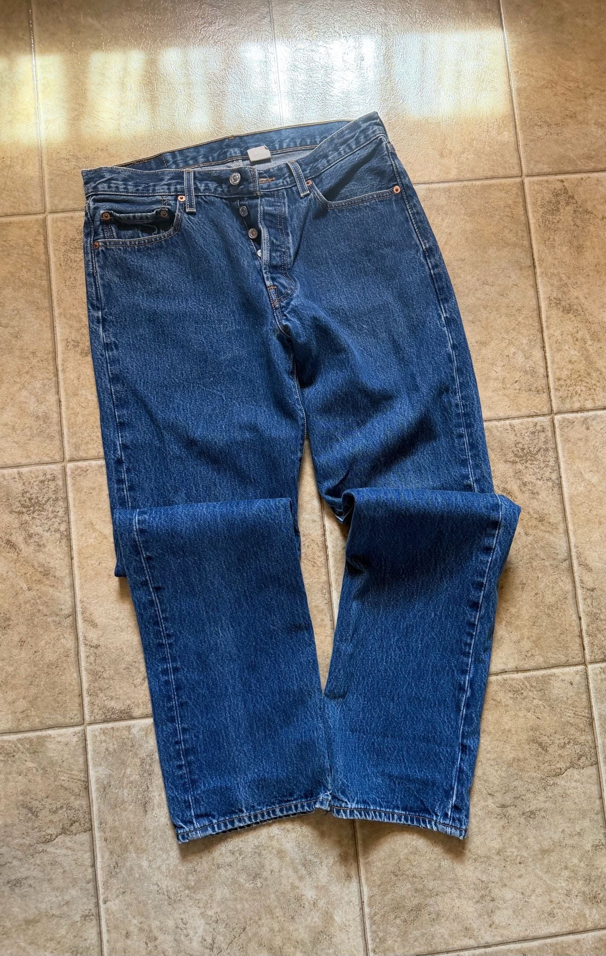 Levi's 501 Jeans Size W33 L34 Blue Denim Button Fly 9