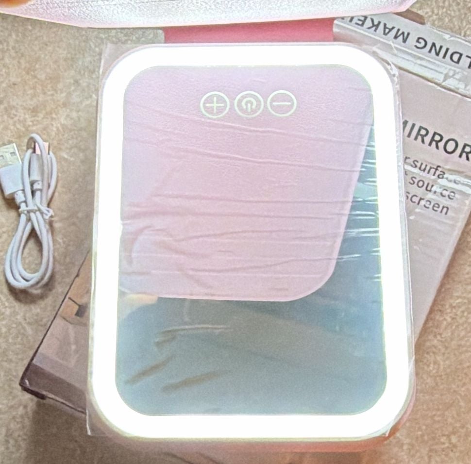 PINK COLOR Folding Makeup Mirror LED Lighted Vanity Mirror 4