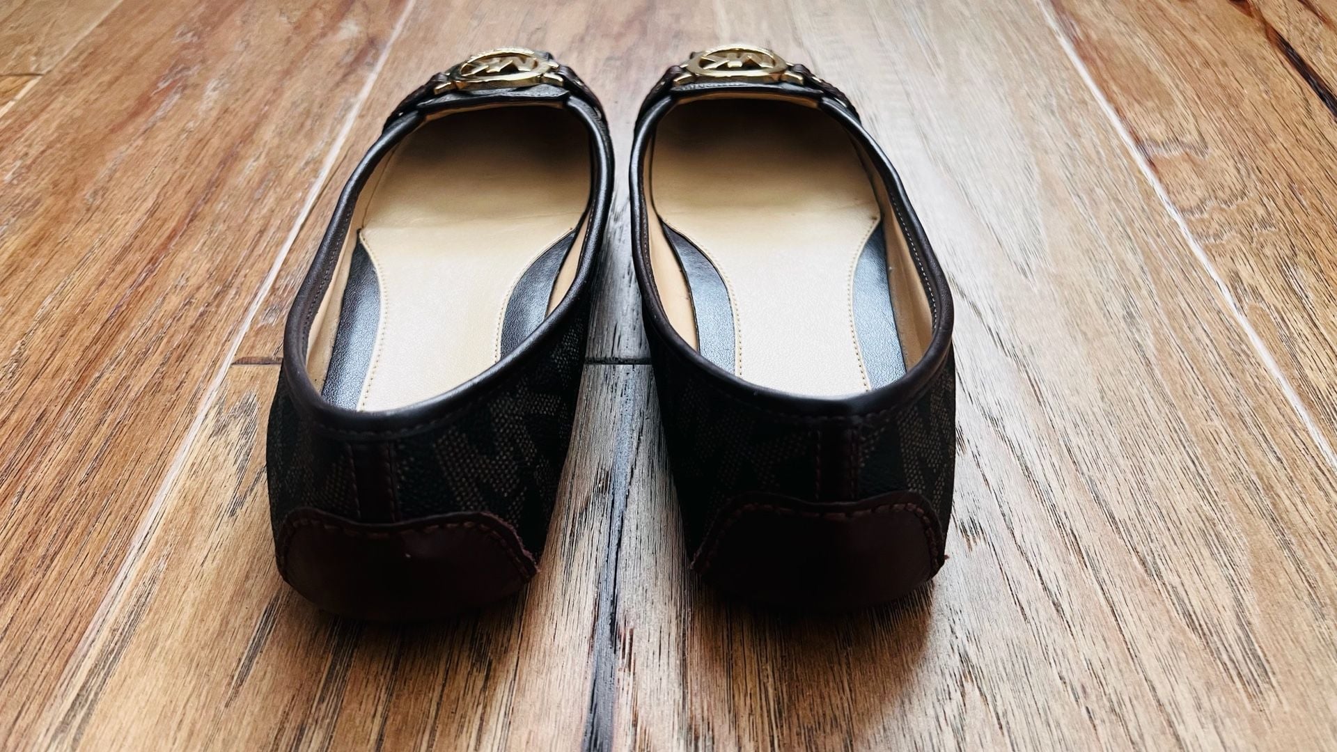 Michael Kors Fulton Moccasin Brown Signature Logo Flats Size 9 M 8