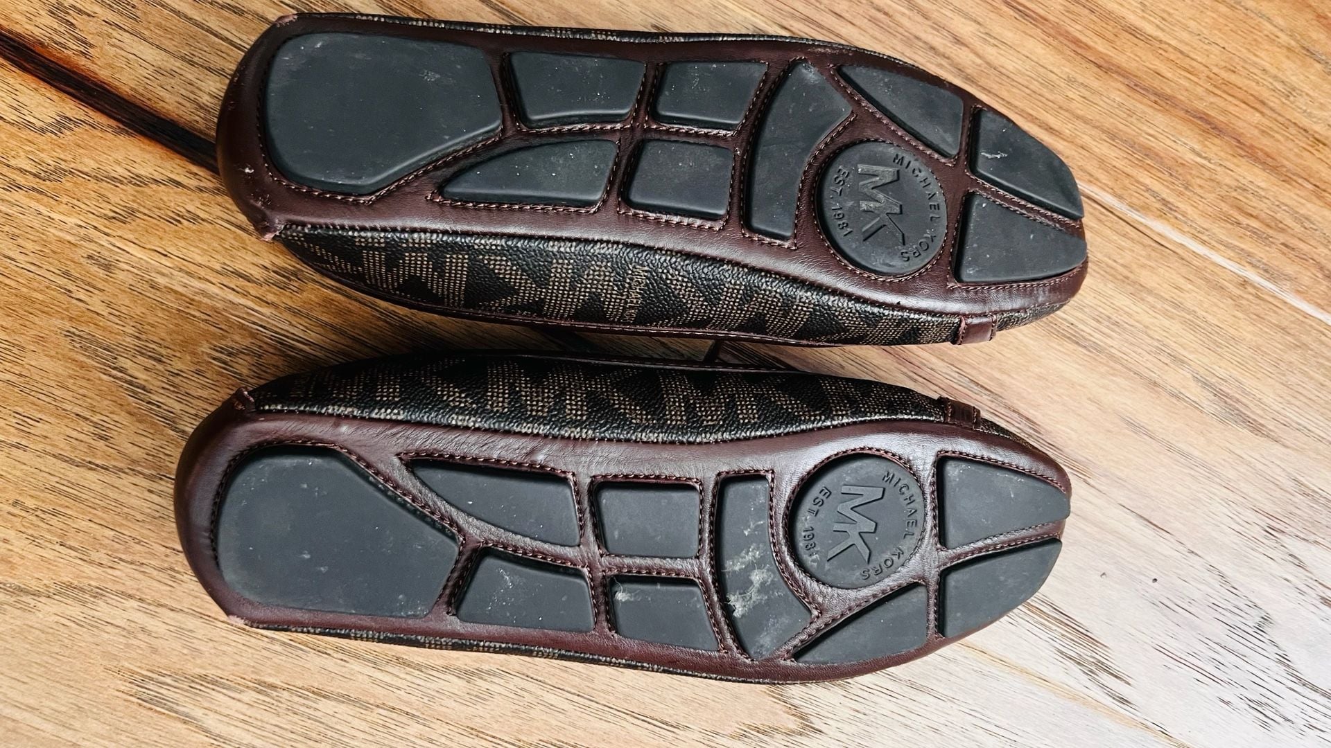 Michael Kors Fulton Moccasin Brown Signature Logo Flats Size 9 M 10