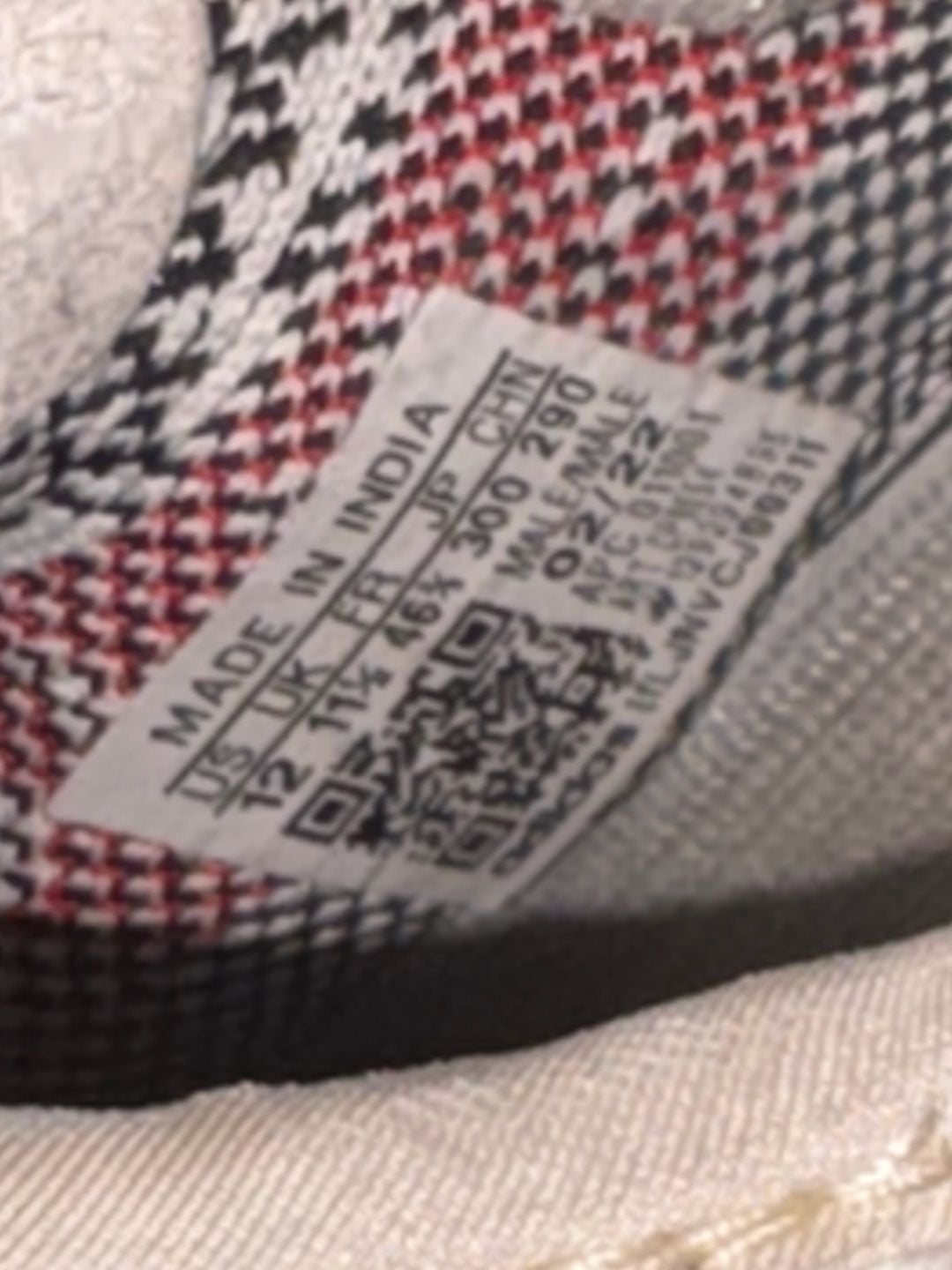 Adidas Yeezy Boost 350 V2 Zebra Size 12 Primeknit Sneakers 6