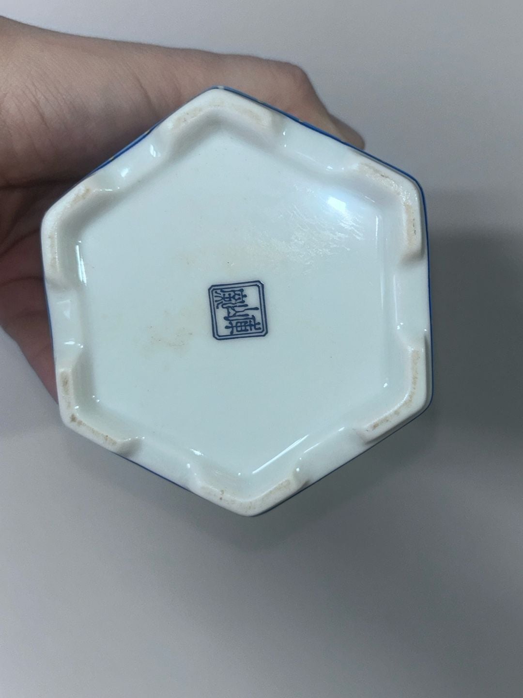 Asian Ceramic Blue Floral Octagonal Ginger Jar with Lid 5