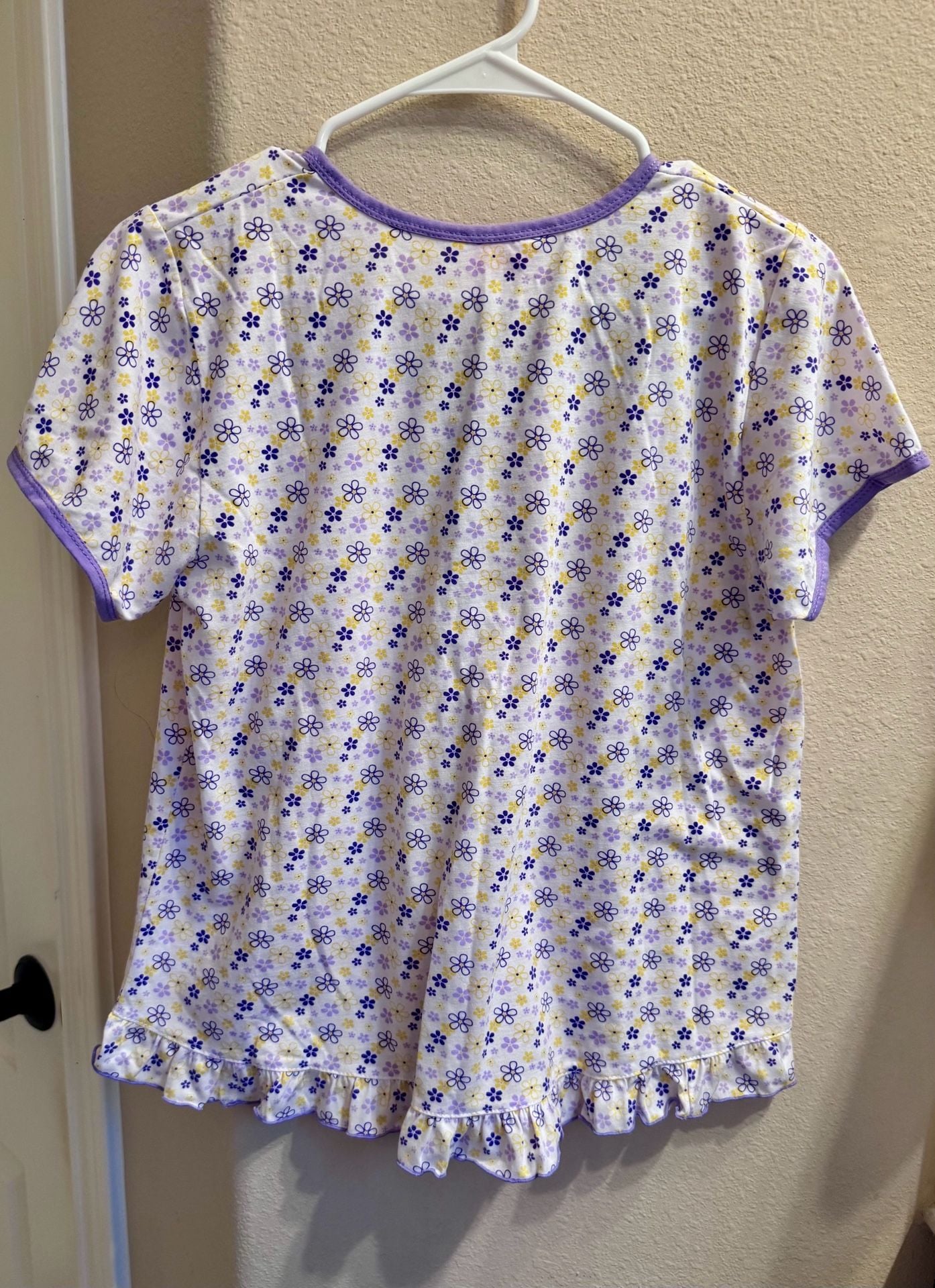 2 piece Happy By Vanee Floral Pajama Set White Purple 2