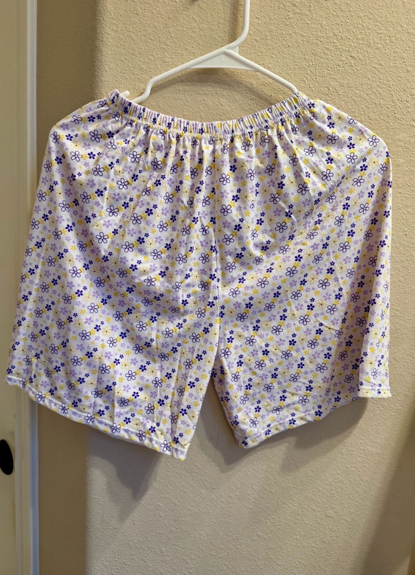 2 piece Happy By Vanee Floral Pajama Set White Purple 3