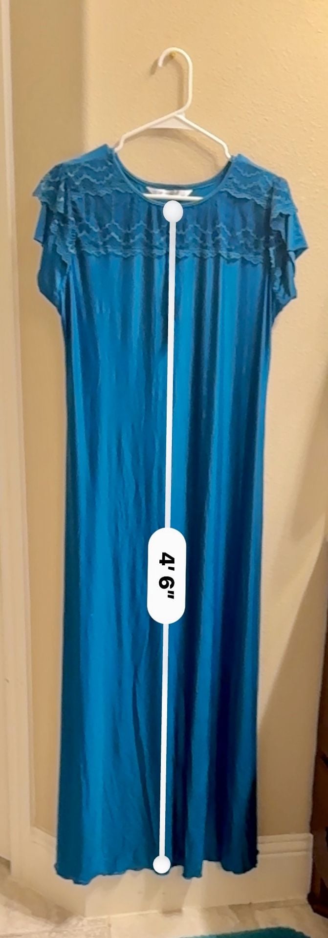 Skkinvalue Nightgown Size M/L Blue Silky Lace 7