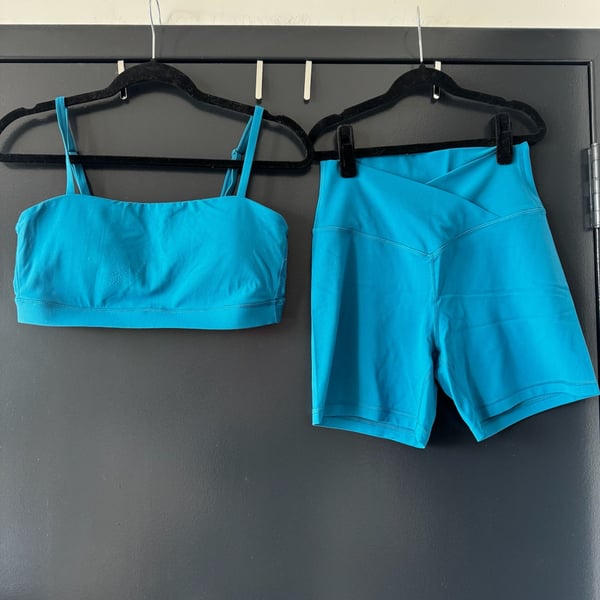 CRZ yoga butterluxe crossover set

