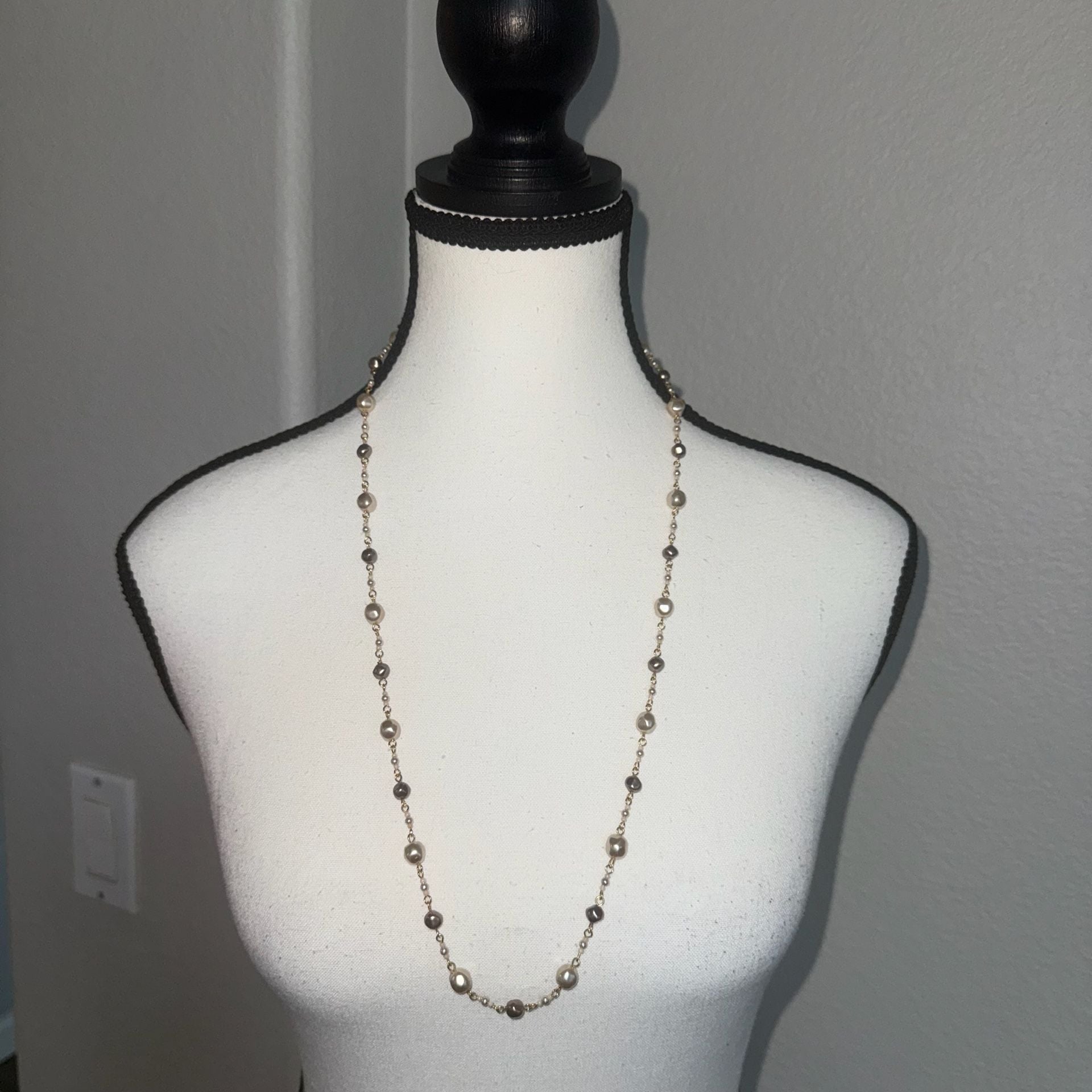 Unbranded Faux Pearl Station Necklace 15 Inch Gold Tone 2