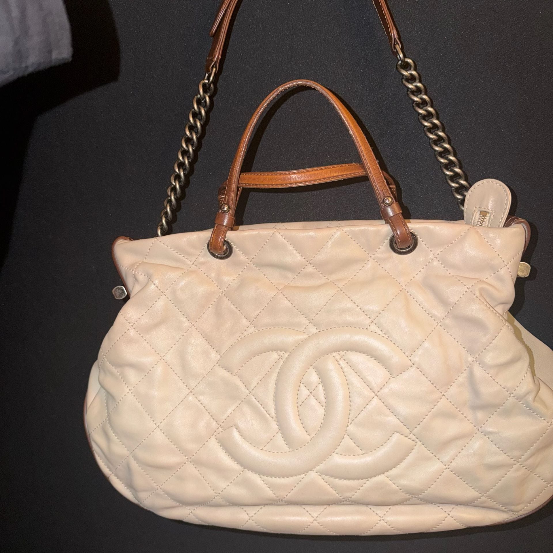 Chanel Quilted Lambskin Country Chic Tote Bag Beige 13