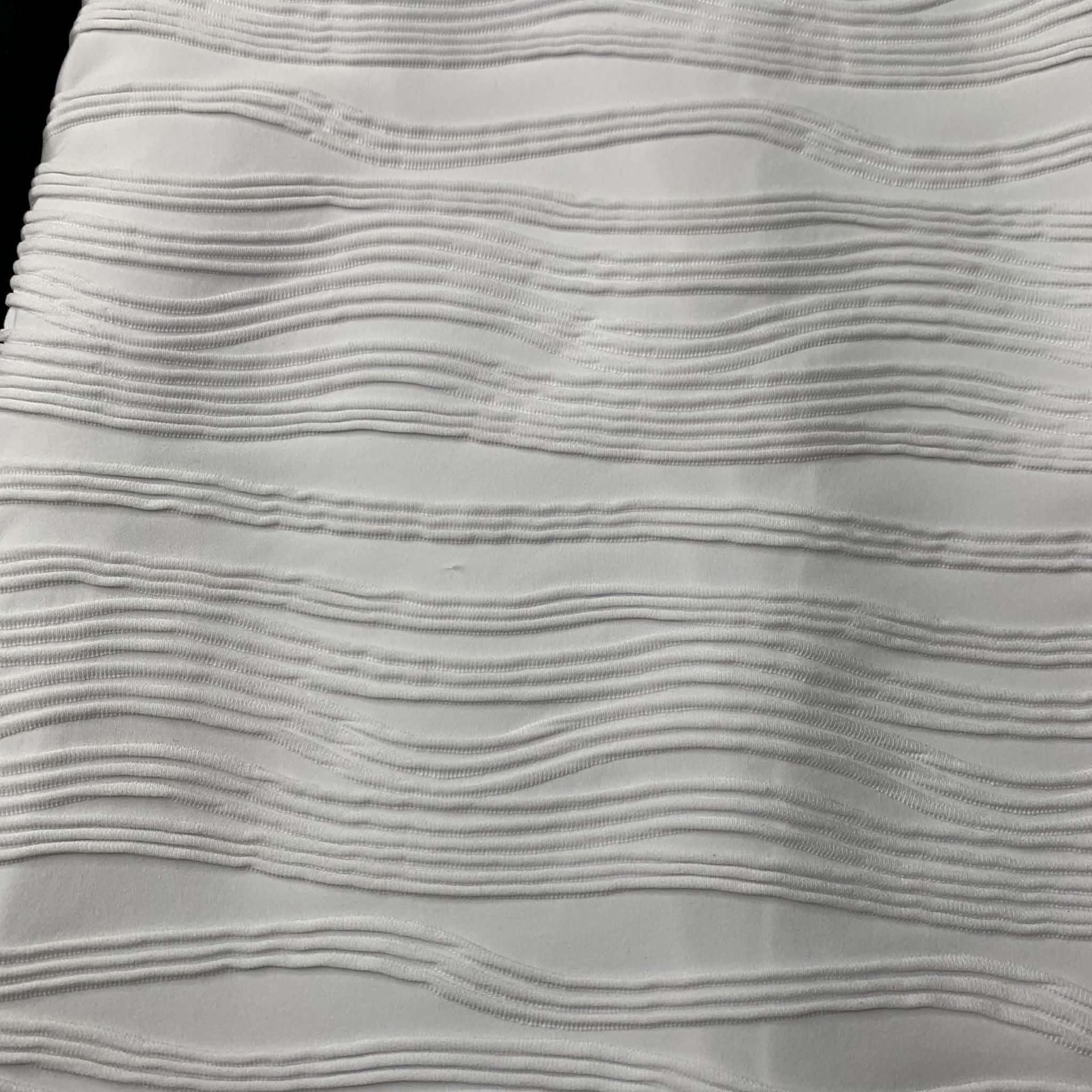 Calvin Klein Sheath Dress Size 8 Black White Sleeveless Textured 10