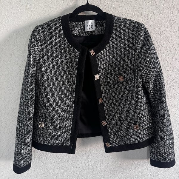 Black White Tweed Cropped Jacket Gold Logo Buttons S/M – The Ashlynn