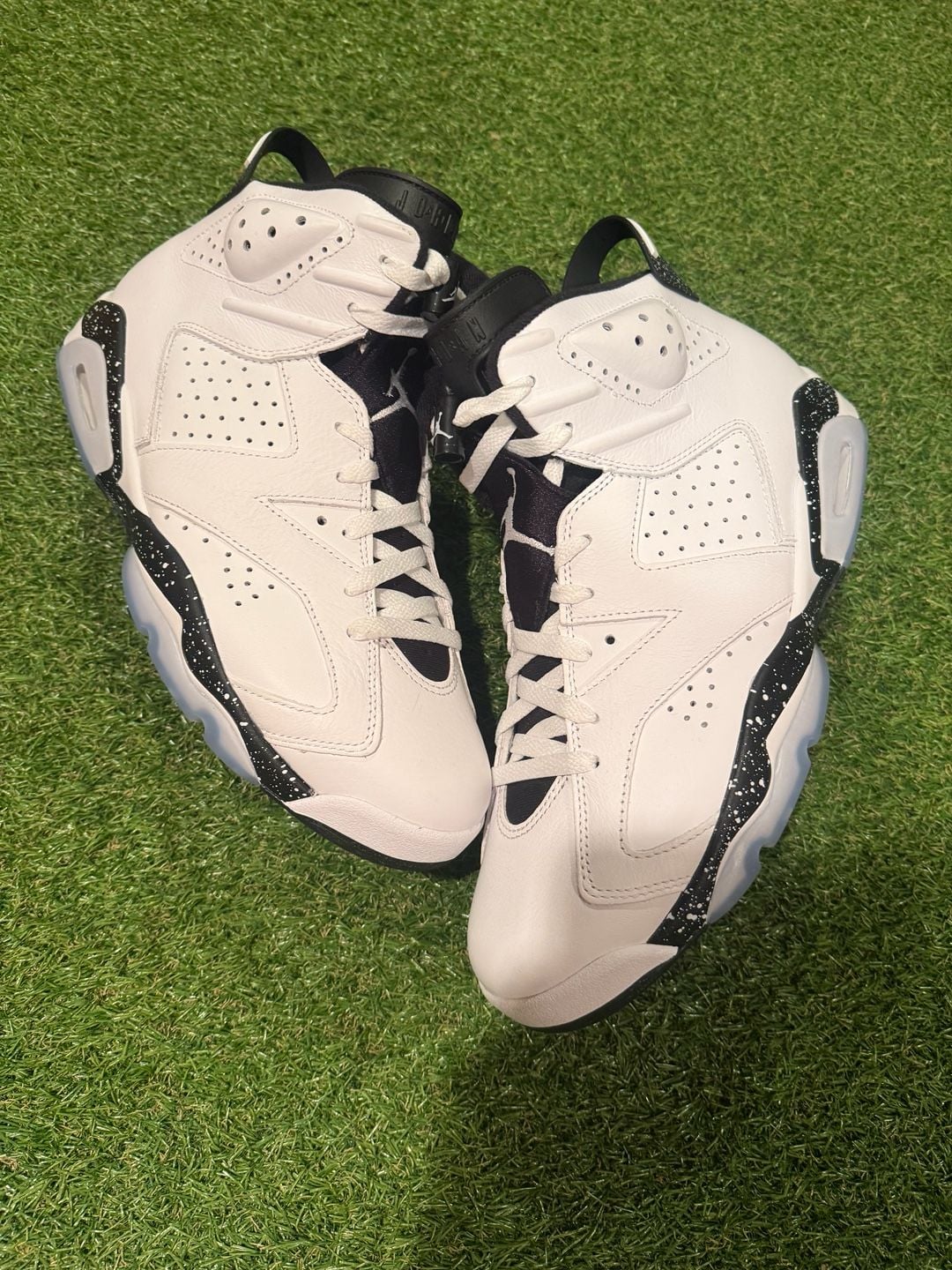 Jordan 6 Retro Reverse Oreo White Black Size 11.5 2