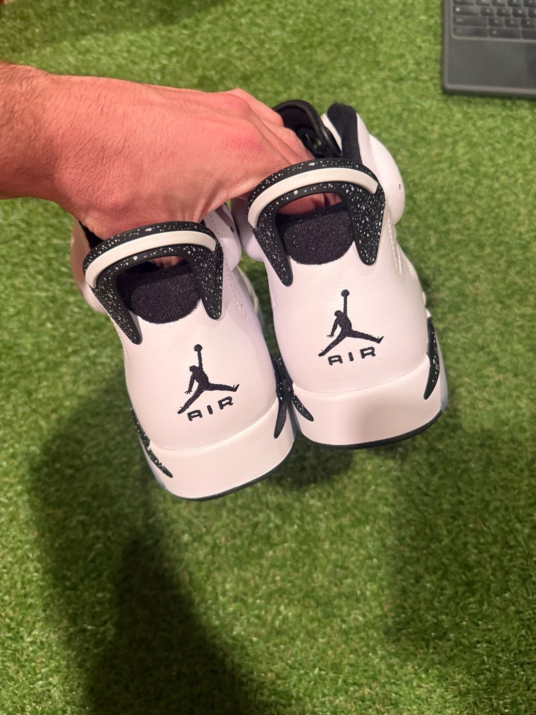 Jordan 6 Retro Reverse Oreo White Black Size 11.5 5