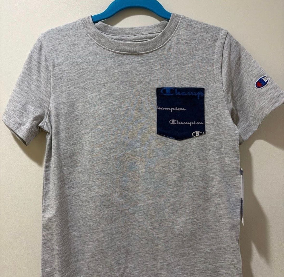 Champion Boys Gray Logo Pocket T-Shirt Size 6 2