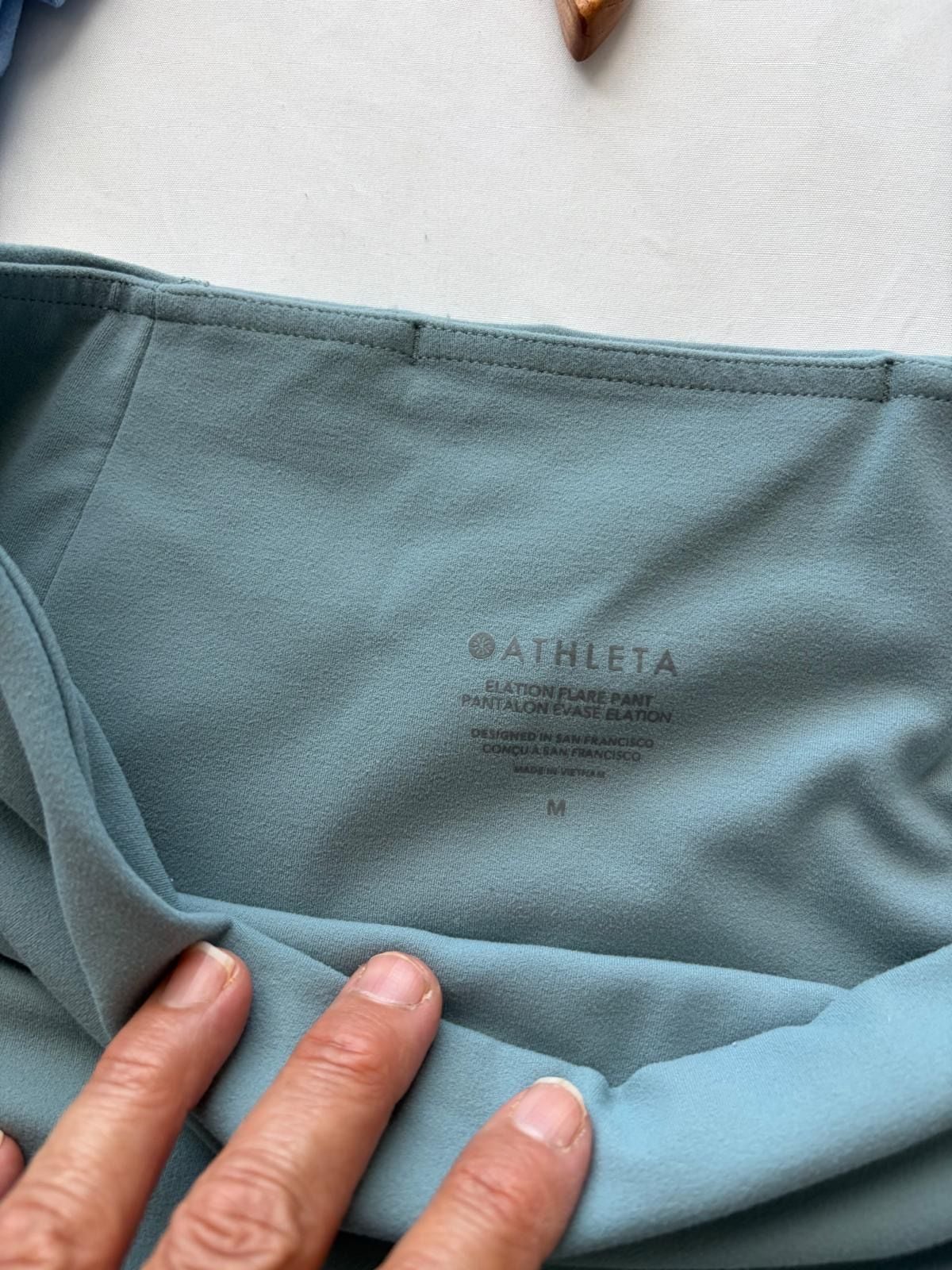 Athleta Elation Flare Pant Size M Blue Green Yoga Leggings 6